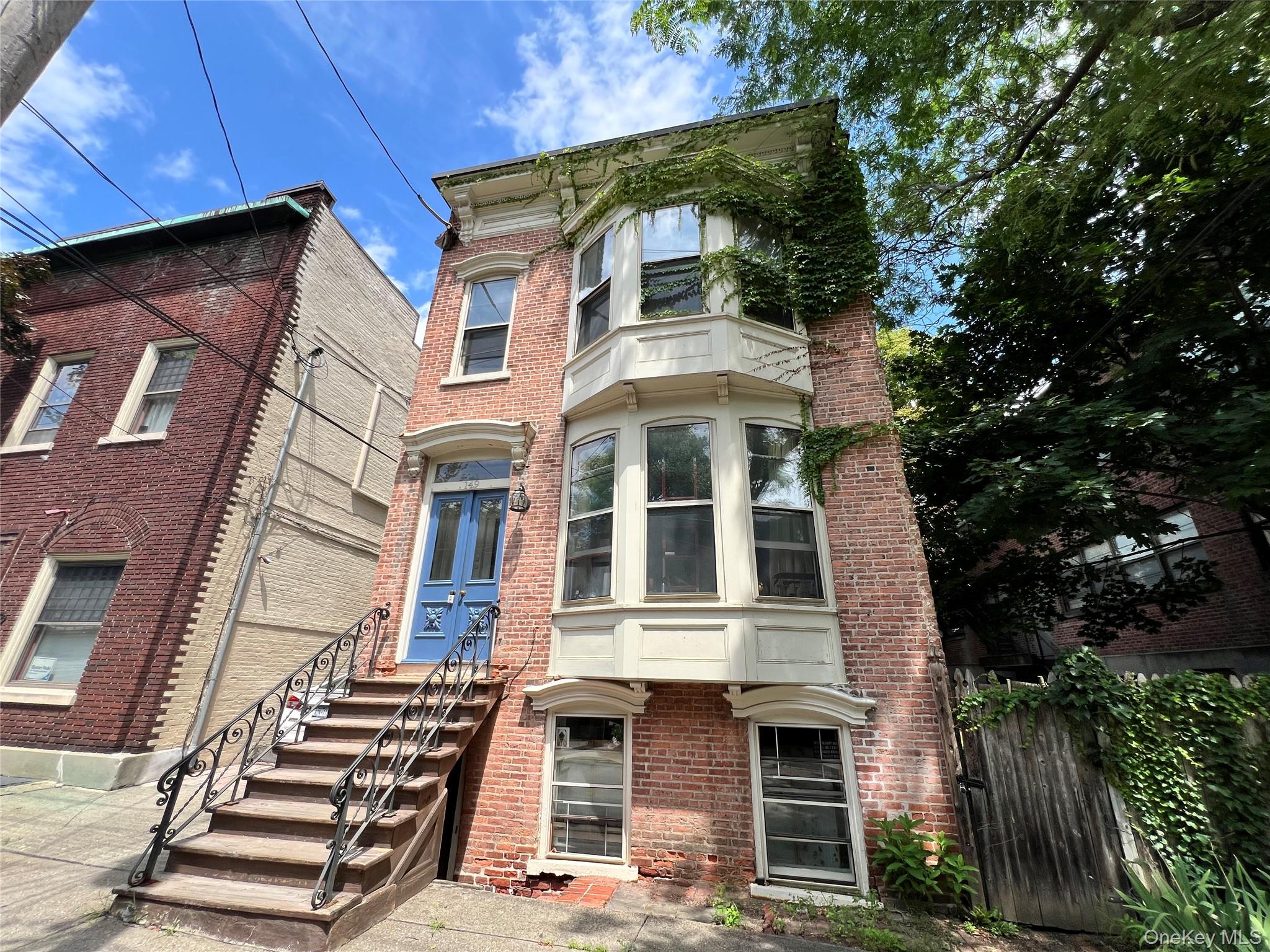 149 Chestnut Street, Unit A