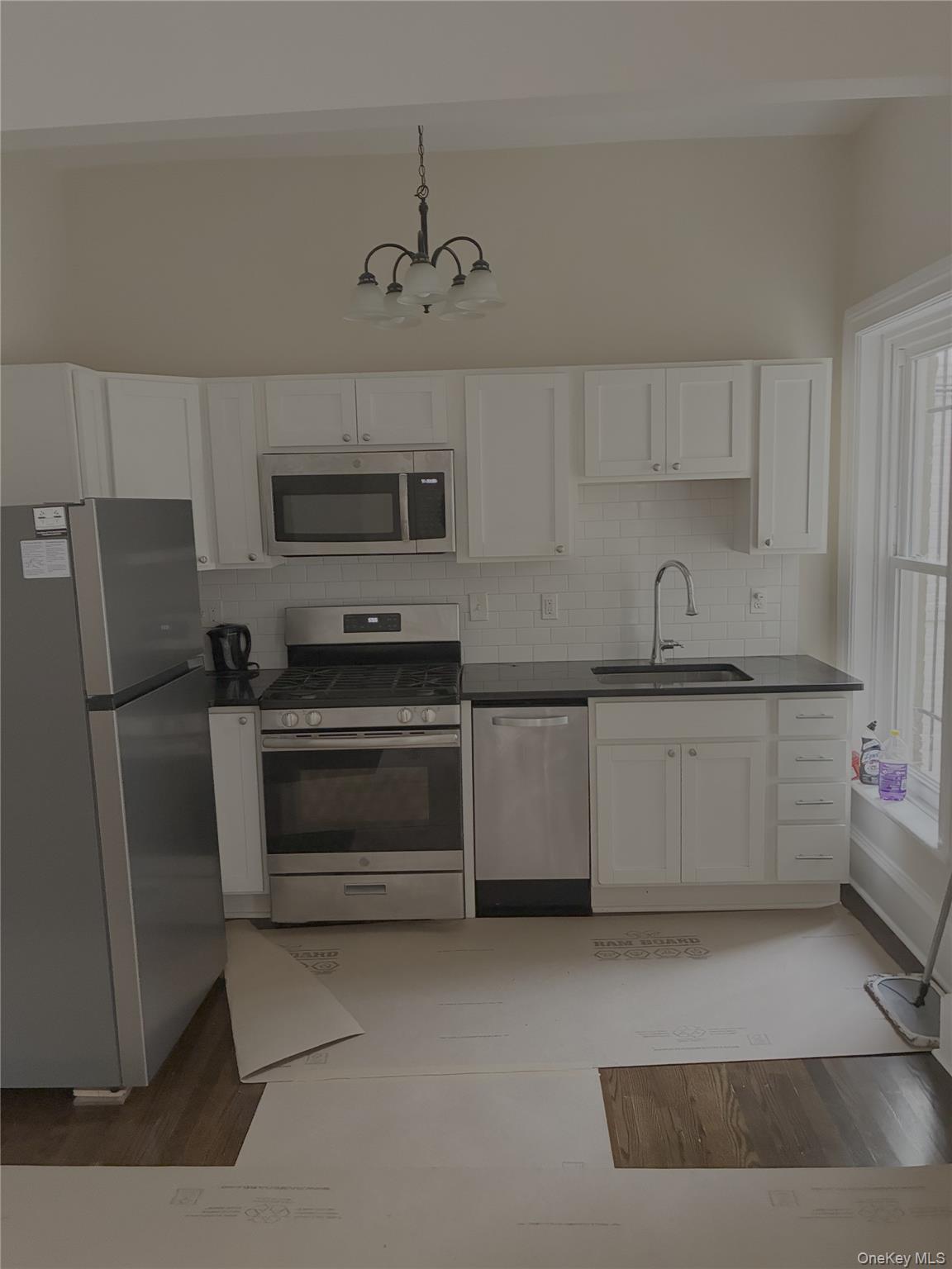 149 Chestnut Street, Unit A photo 5