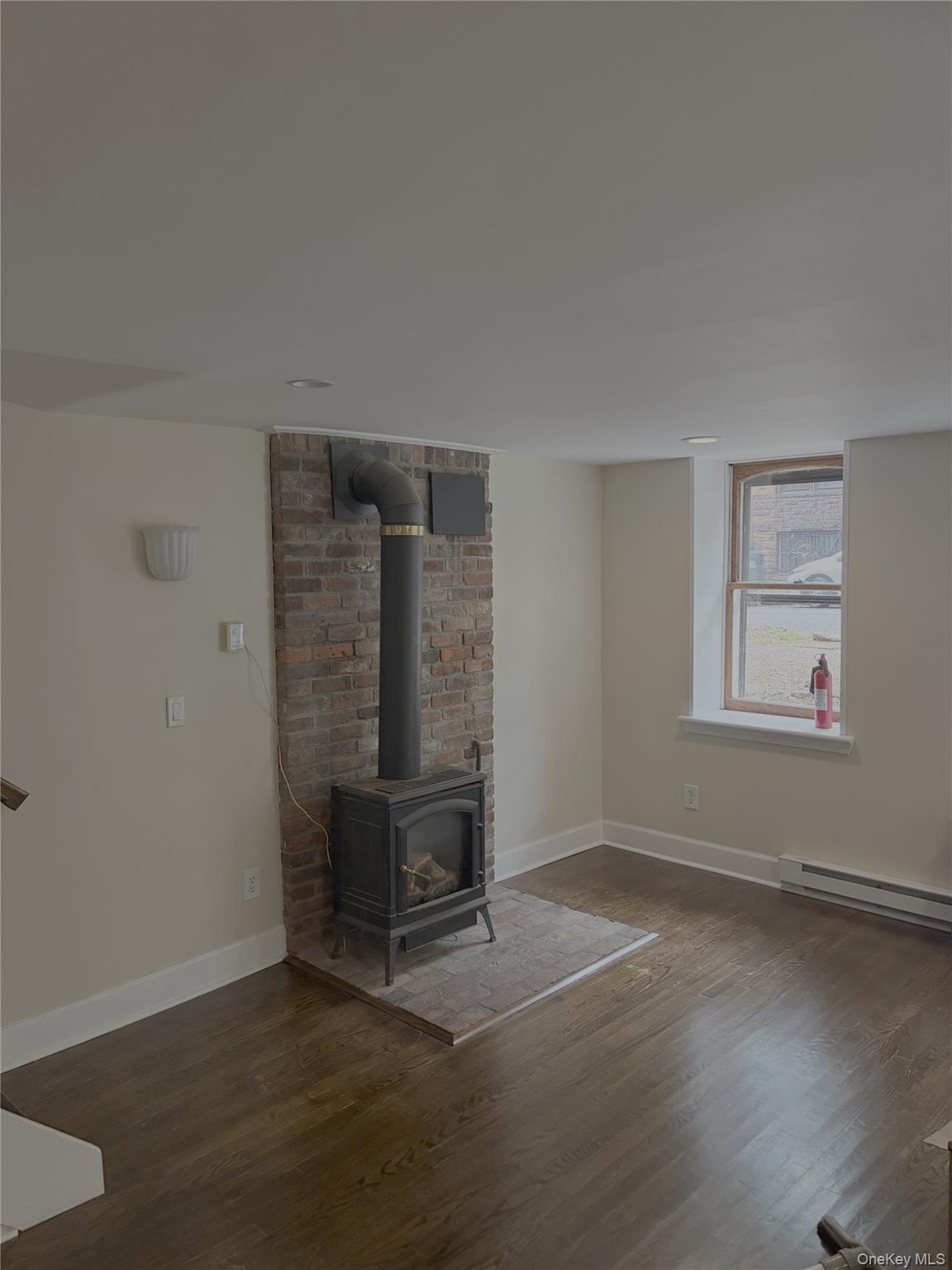 149 Chestnut Street, Unit A photo 4