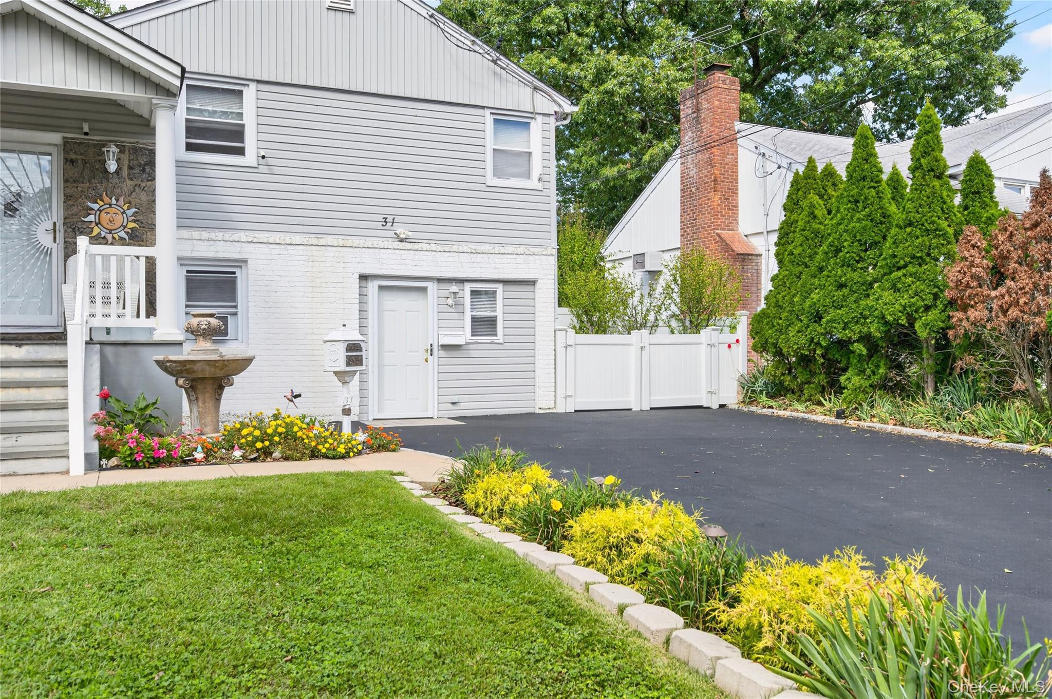 31 Nesaquake Avenue – For Rent photo 2