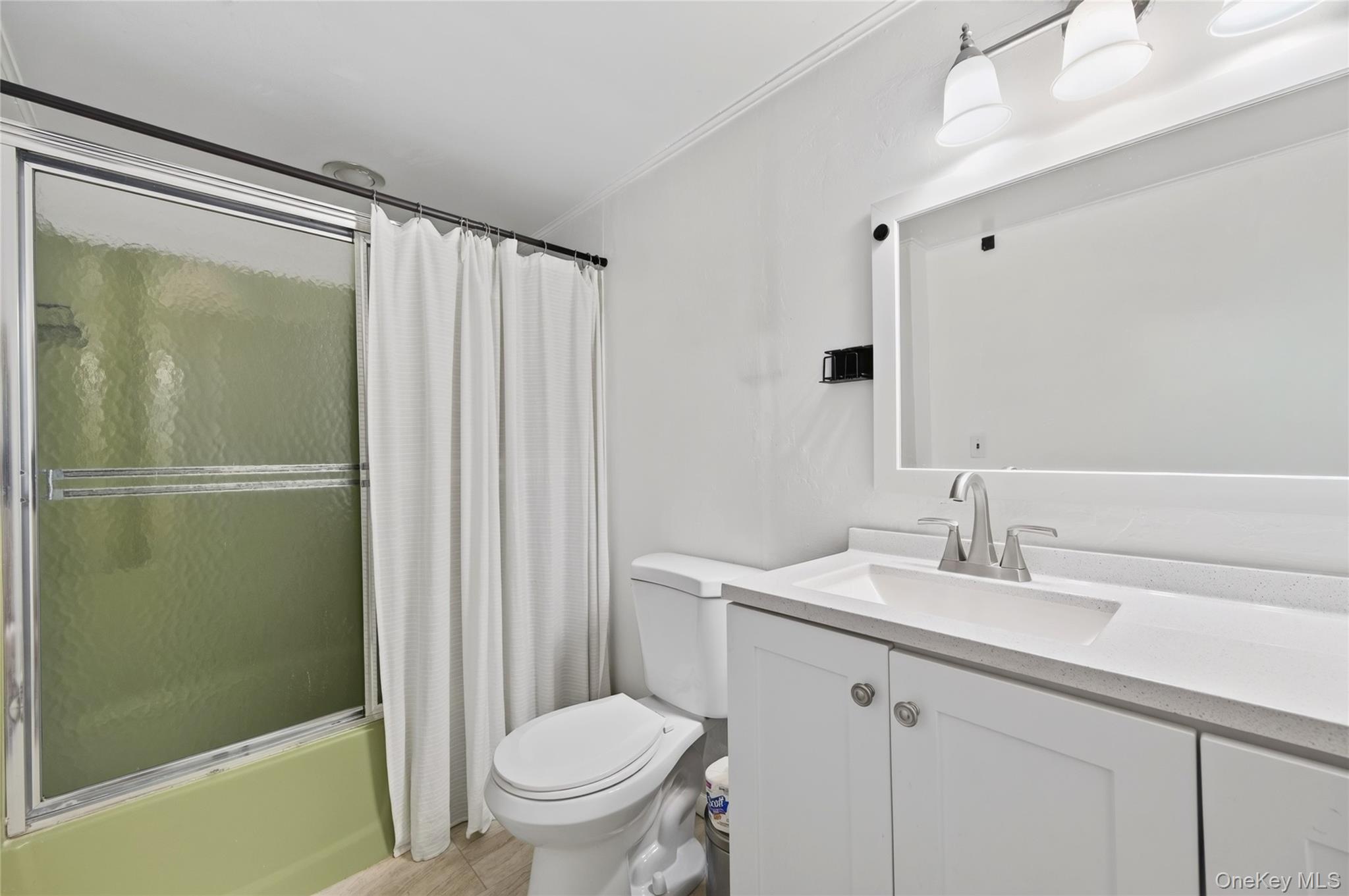 31 Nesaquake Avenue – For Rent photo 18