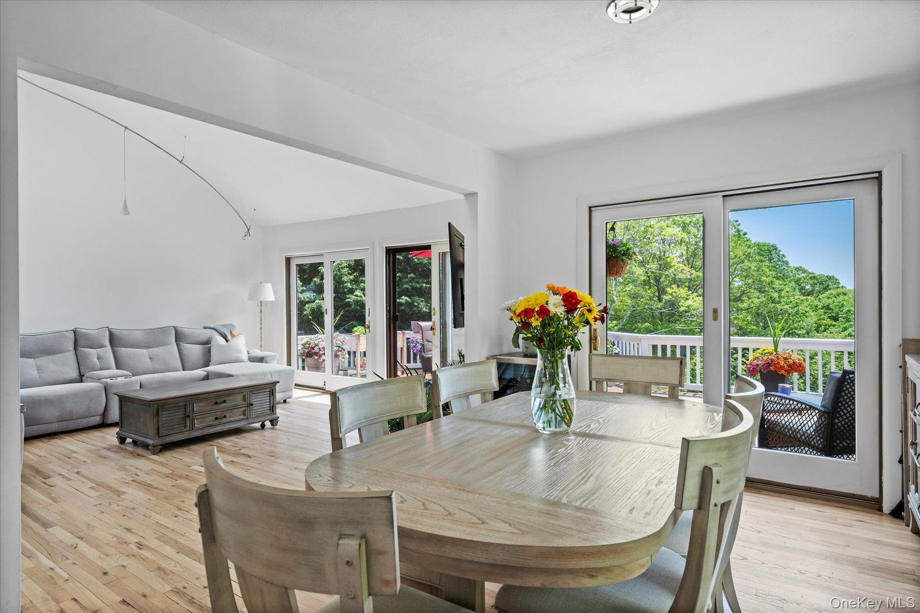 370 Old Canoe Place Road – For Sale photo 7
