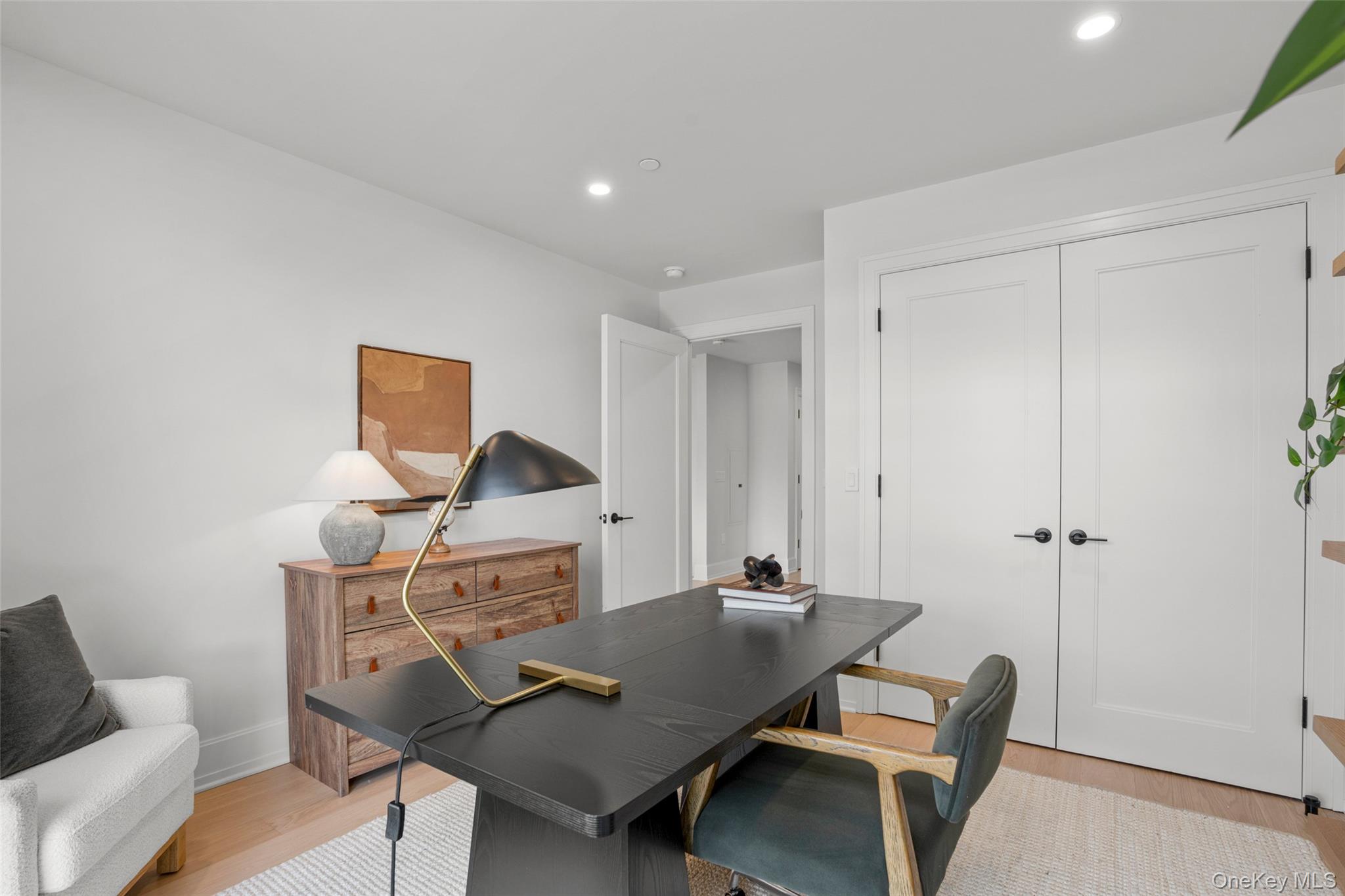 25 S Riverside Avenue, Unit 211 photo 22