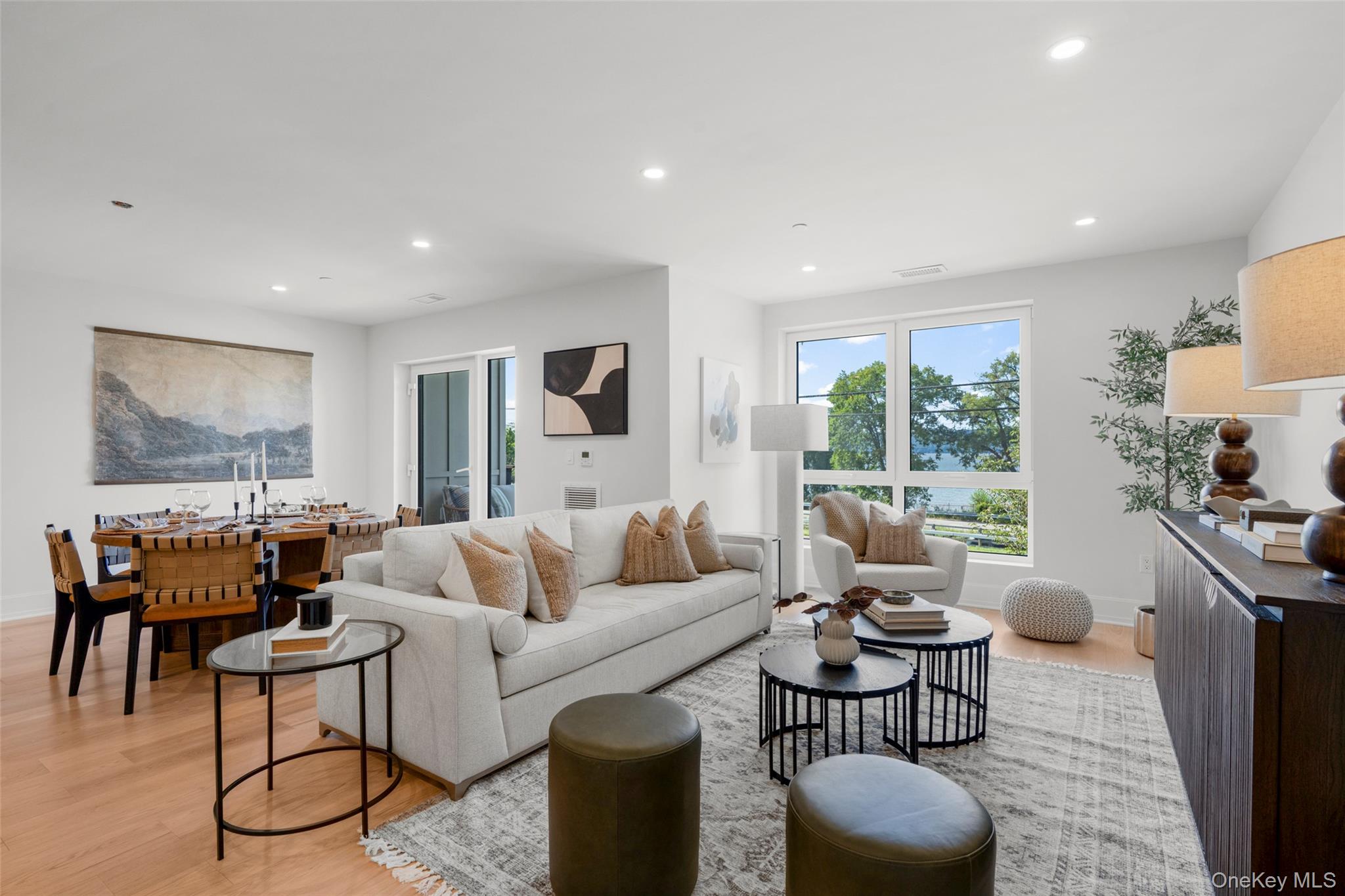 25 S Riverside Avenue, Unit 211 photo 3