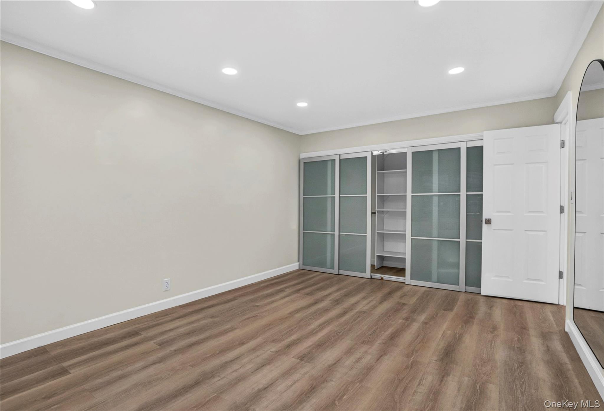 8953 Vanderveer Street – For Sale photo 5