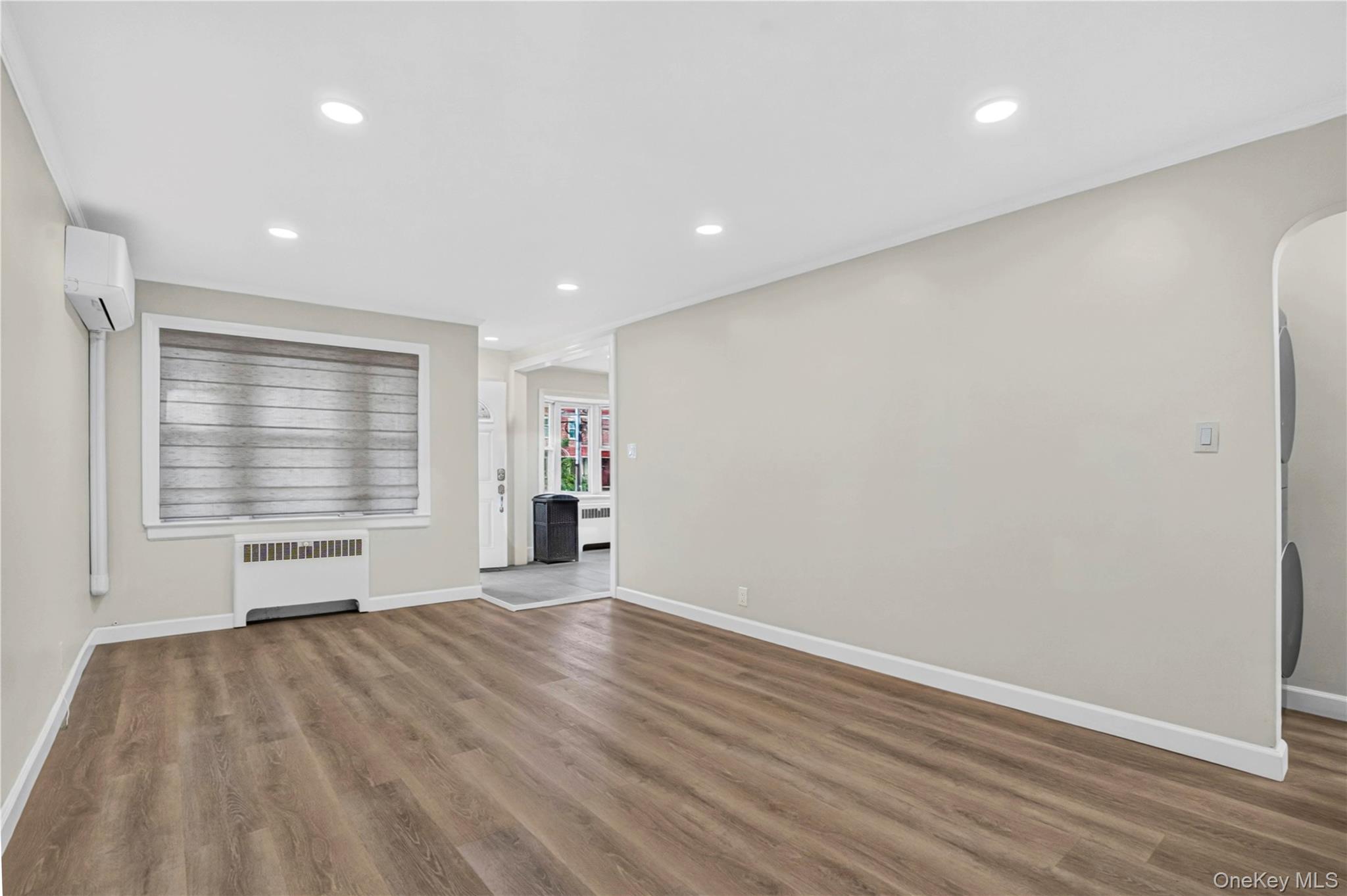 8953 Vanderveer Street – For Sale photo 3