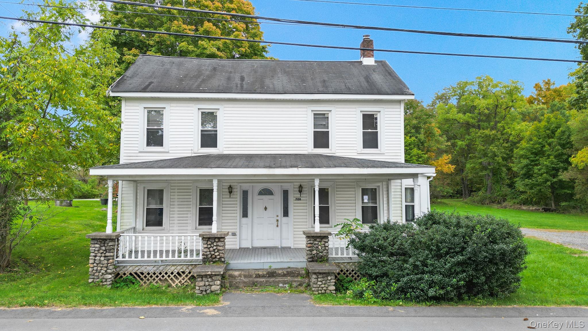 708 Burlingham Road – For Sale photo 2