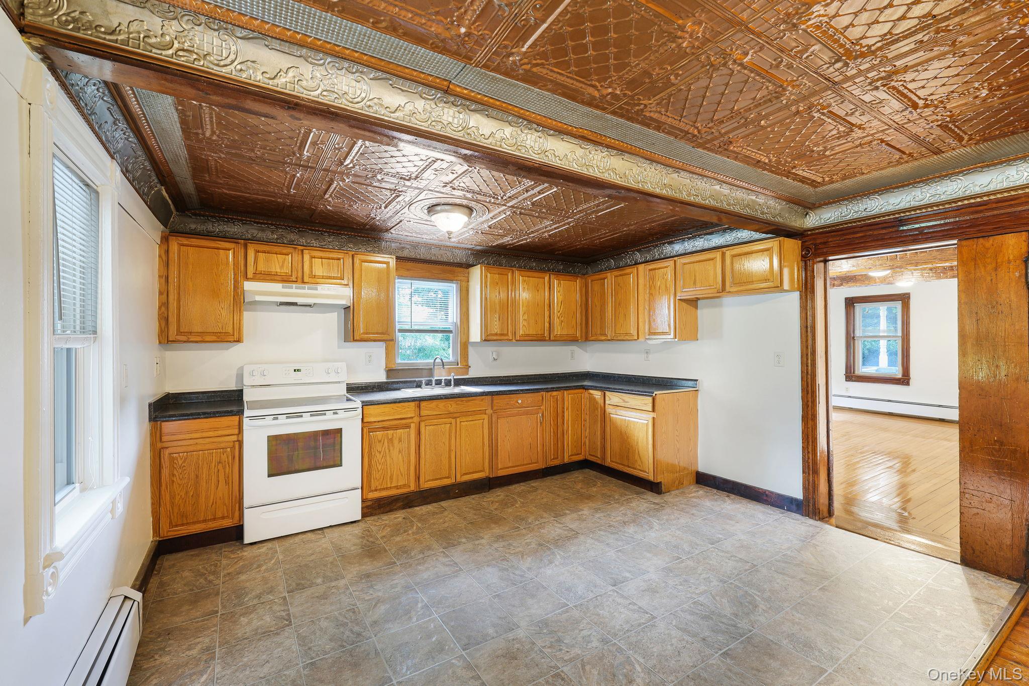 708 Burlingham Road – For Sale photo 9