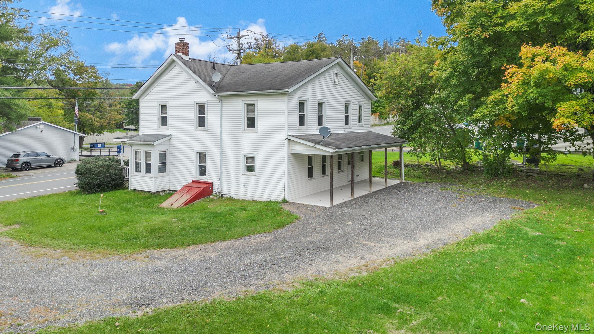 708 Burlingham Road – For Sale photo 3