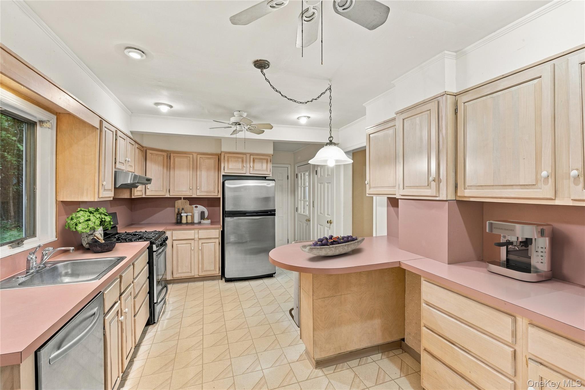 24 Bella Vista Street – For Sale photo 17