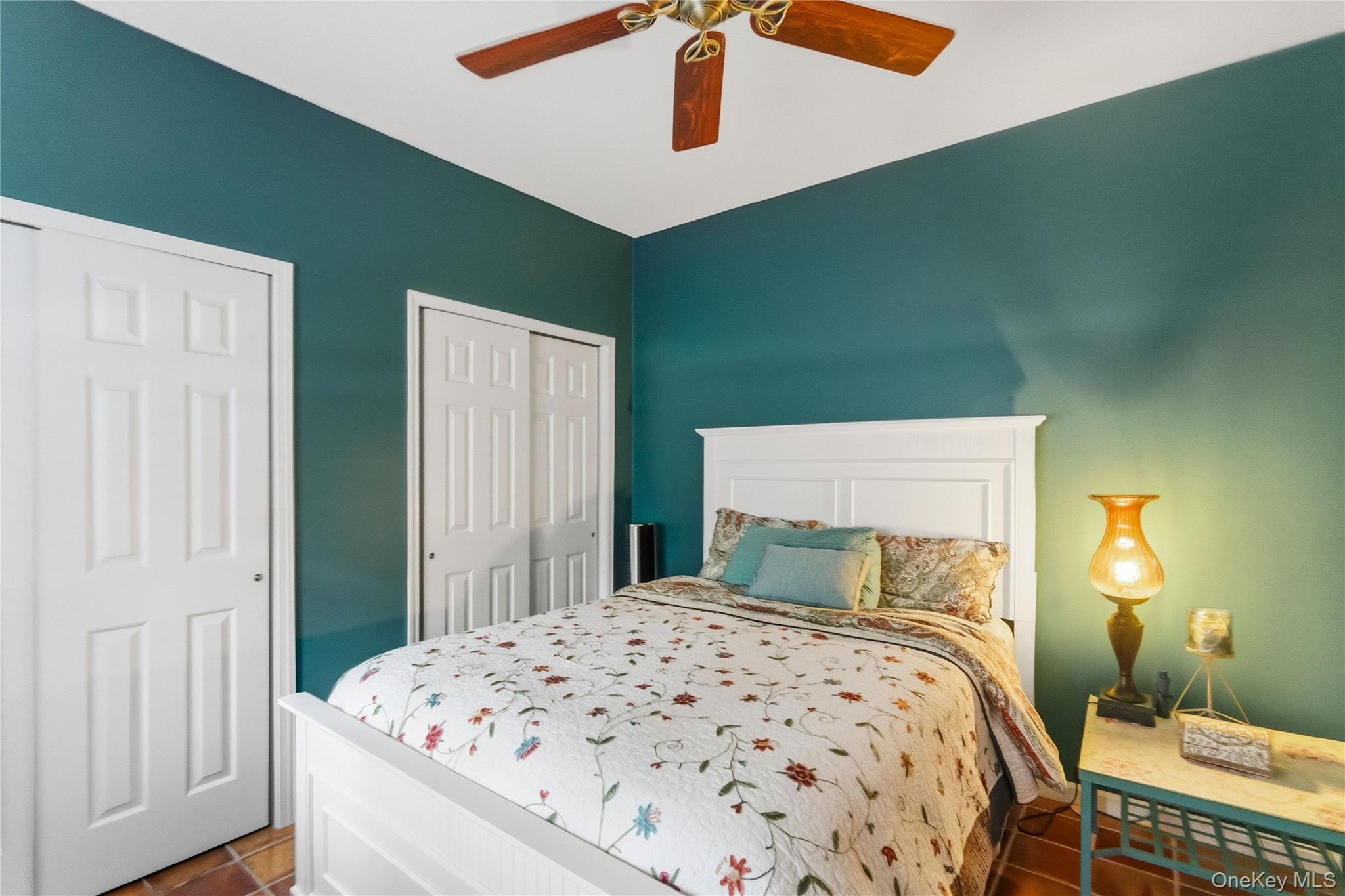 1 W Gate Drive – For Sale photo 17