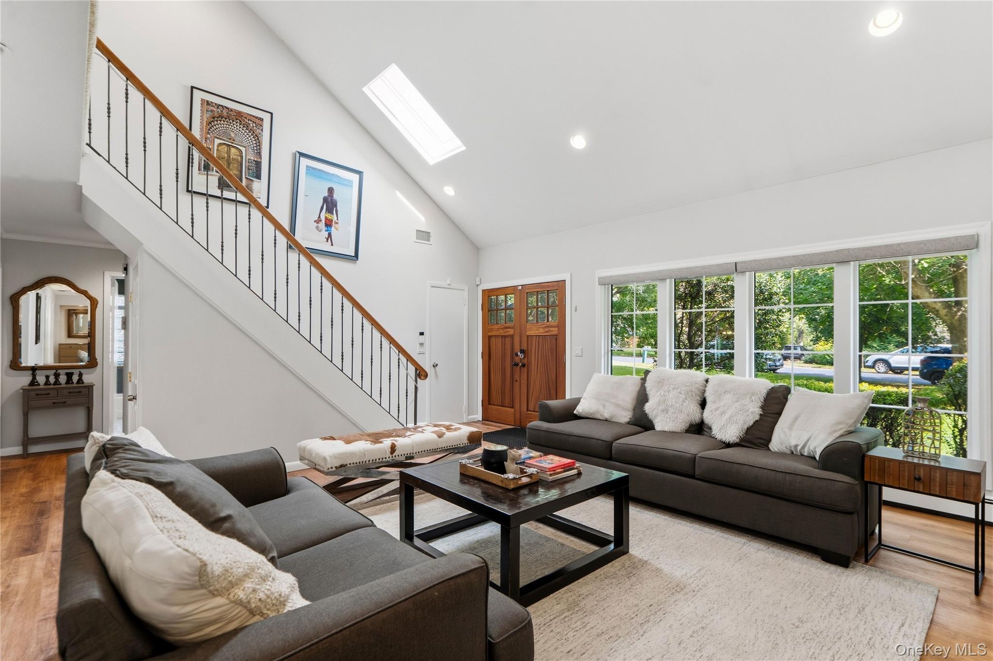 1 W Gate Drive – For Sale photo 6