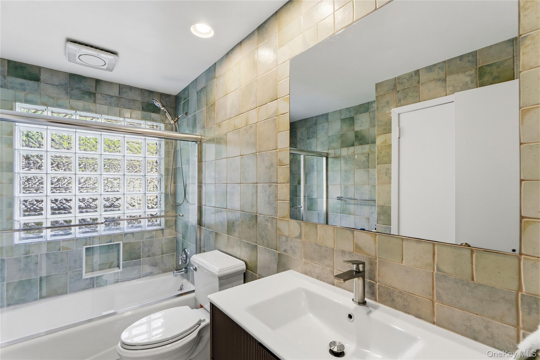 1 W Gate Drive – For Sale photo 21