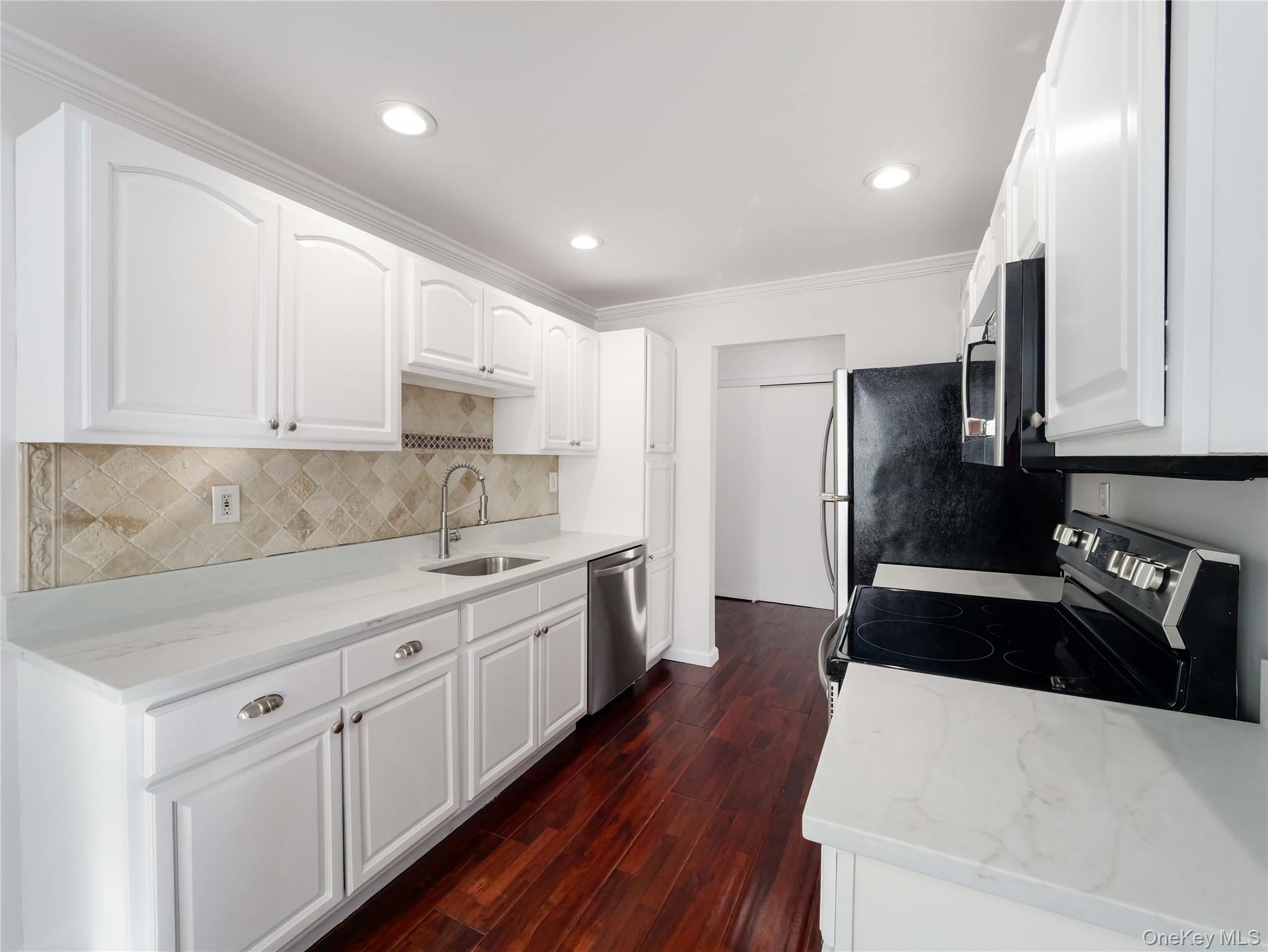 464 Sierra Vista Lane – For Sale photo 9