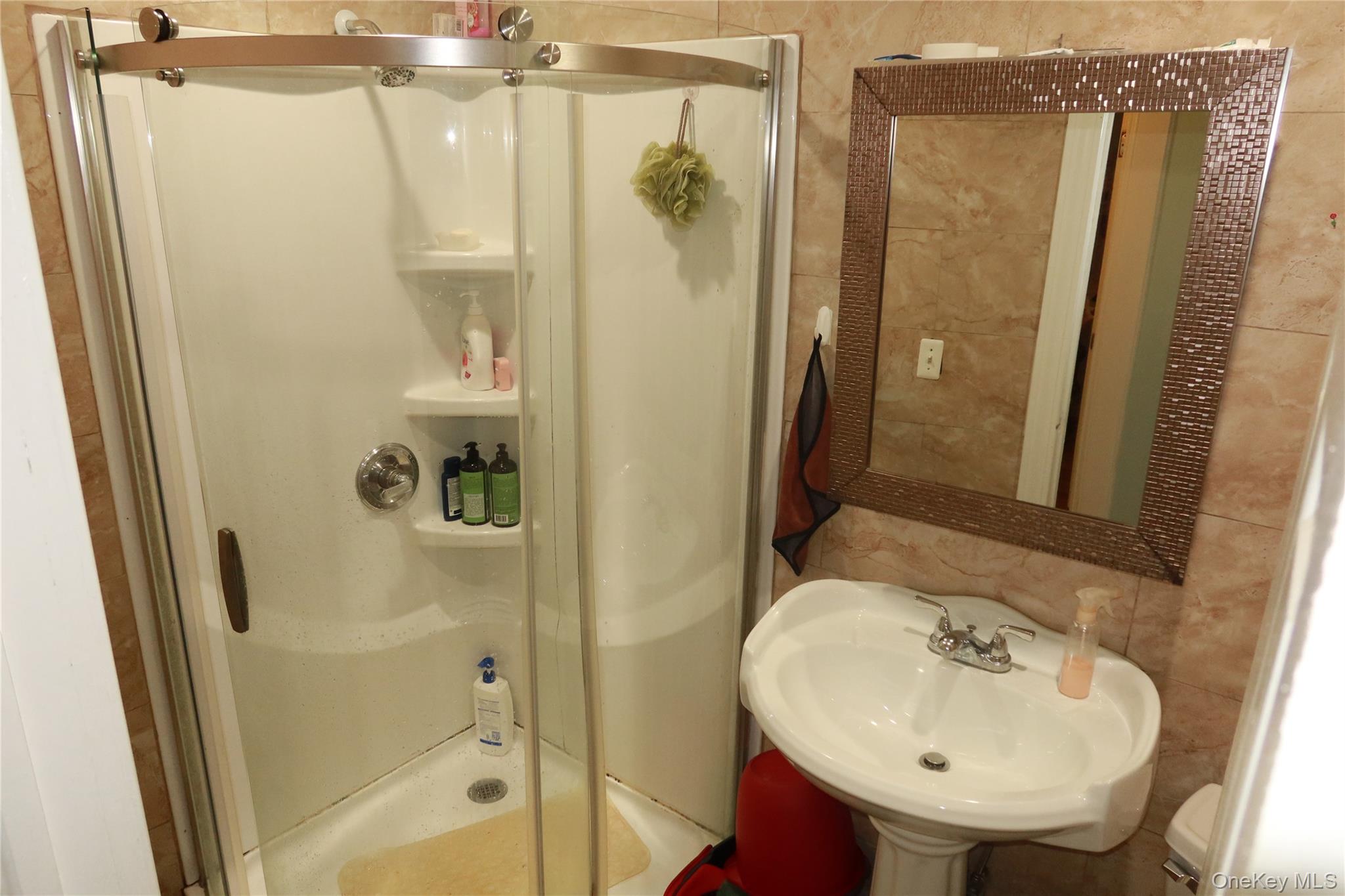 257 Lincoln Avenue – For Sale photo 9