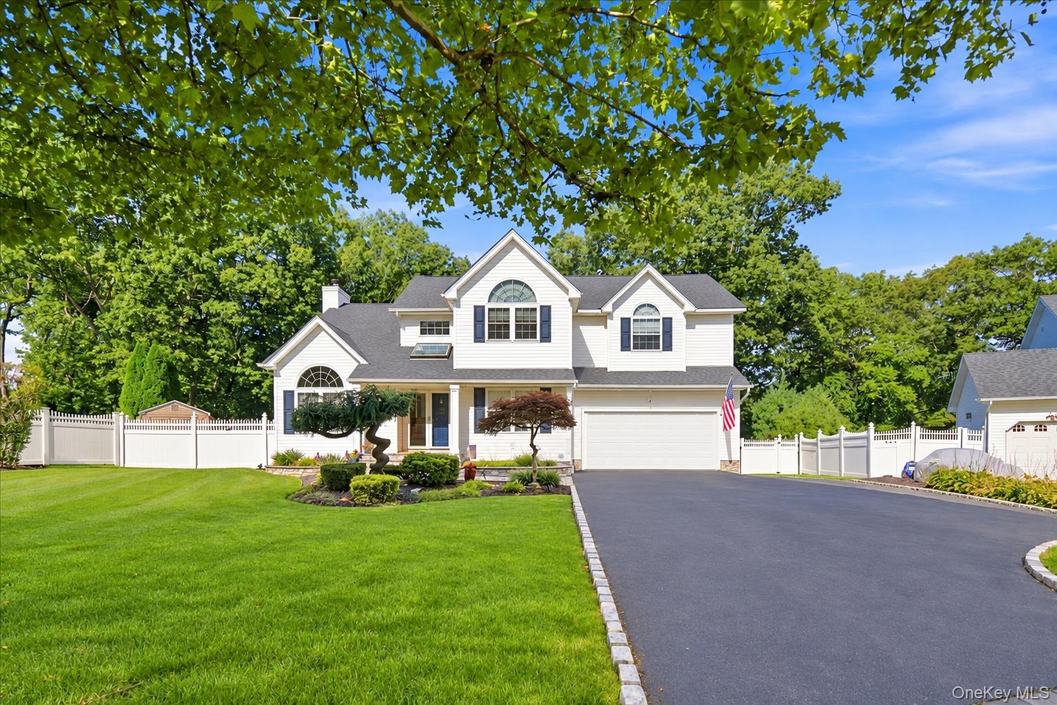 5 Aspatuck Court – For Sale