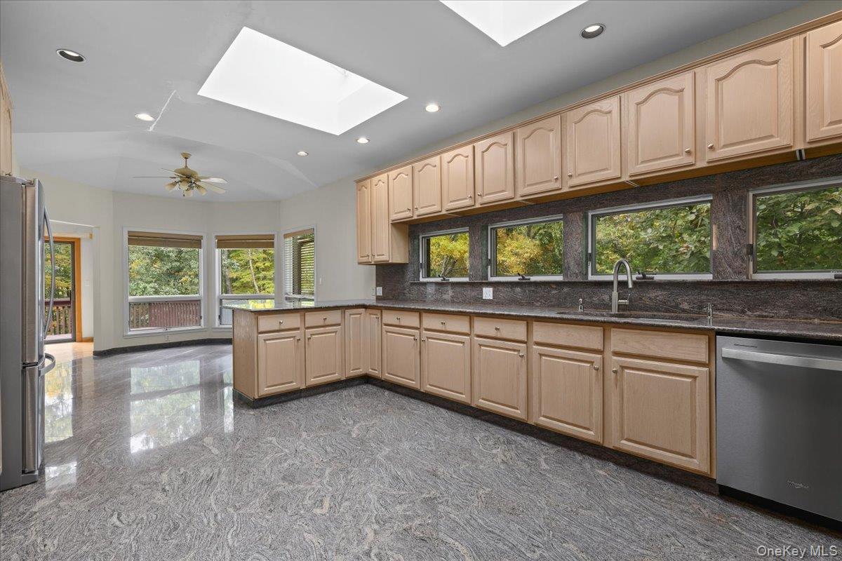 21 Tall Pines Lane – For Rent photo 9