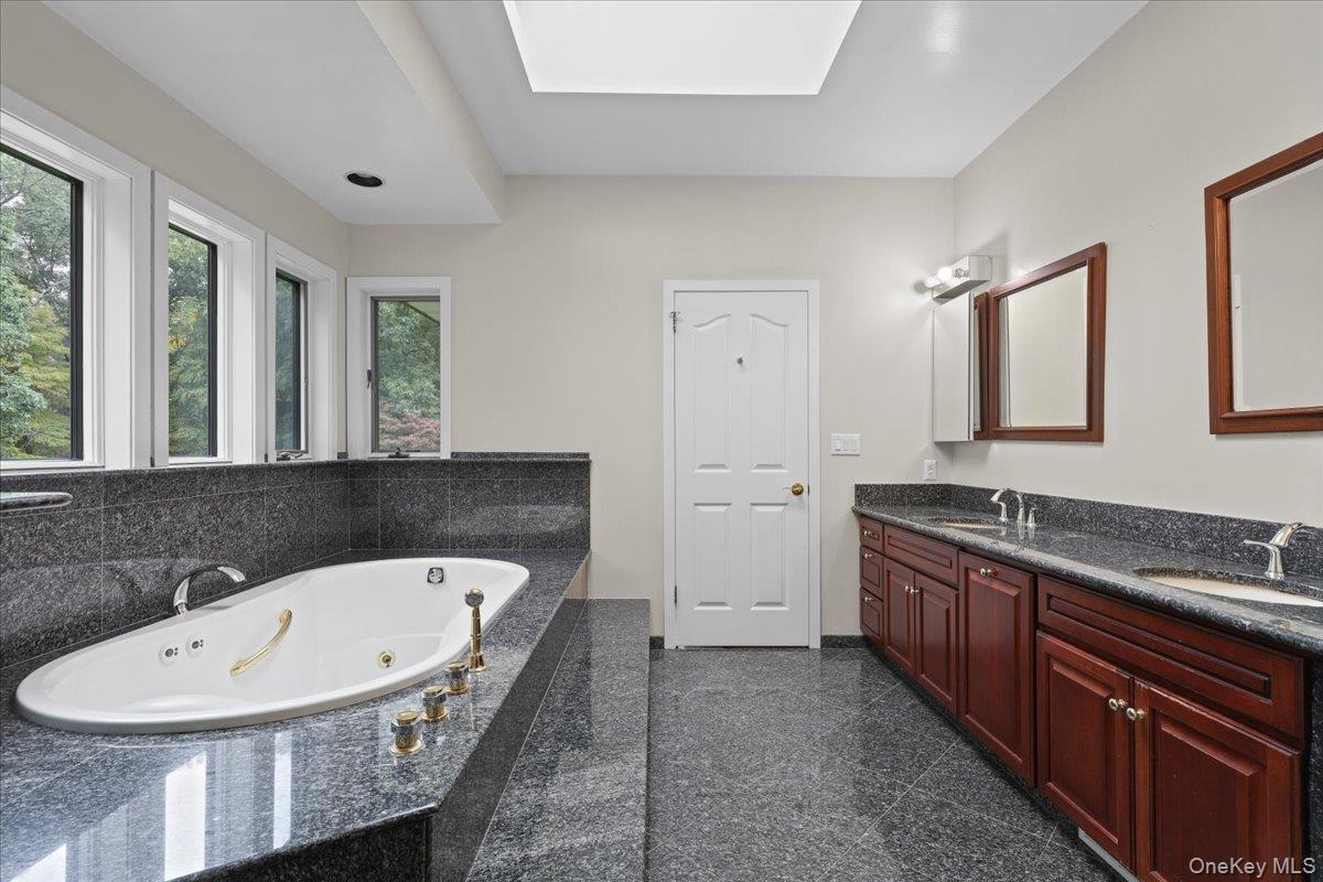 21 Tall Pines Lane – For Rent photo 15