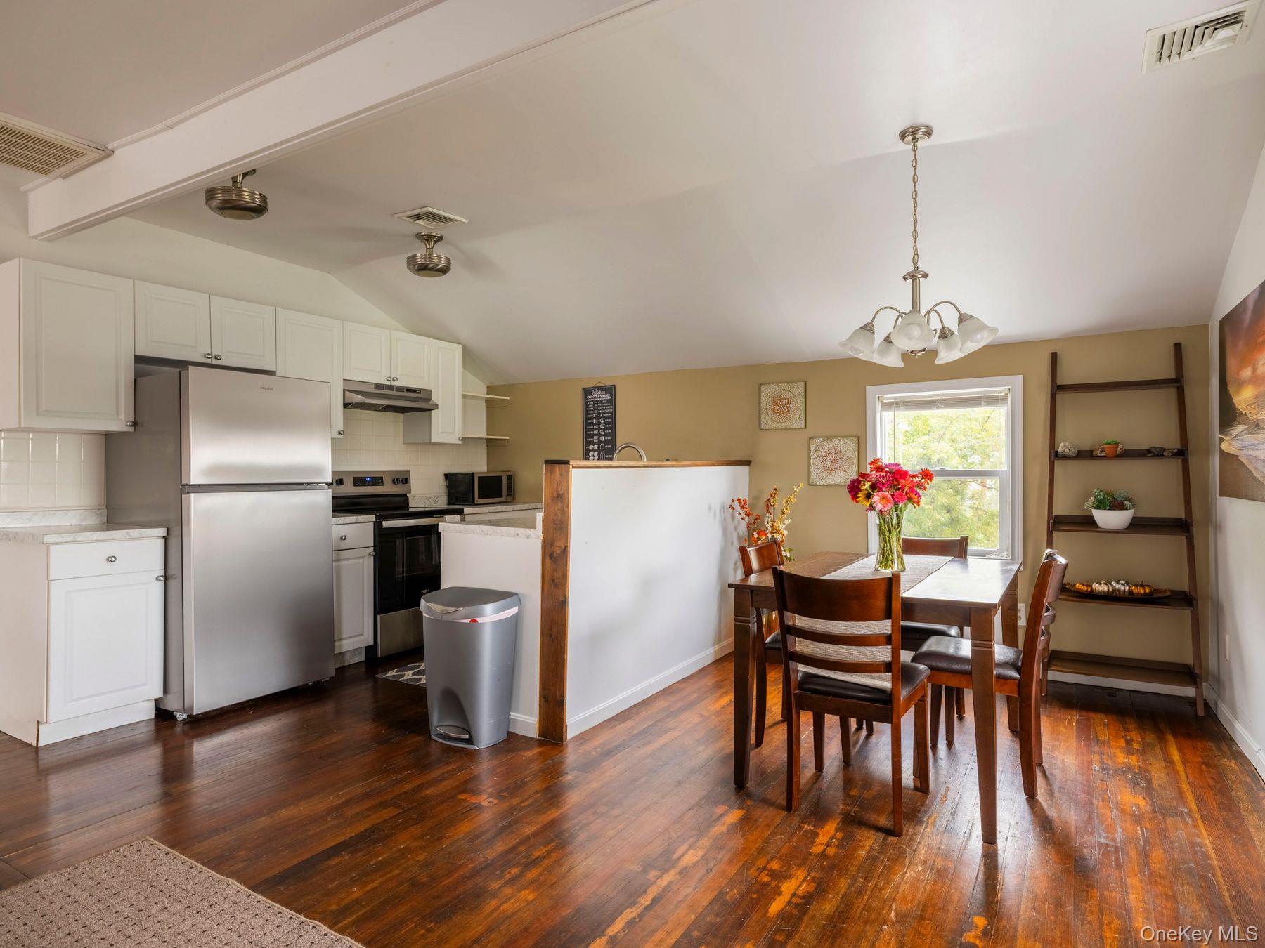 35 Sycamore Street – For Sale photo 8