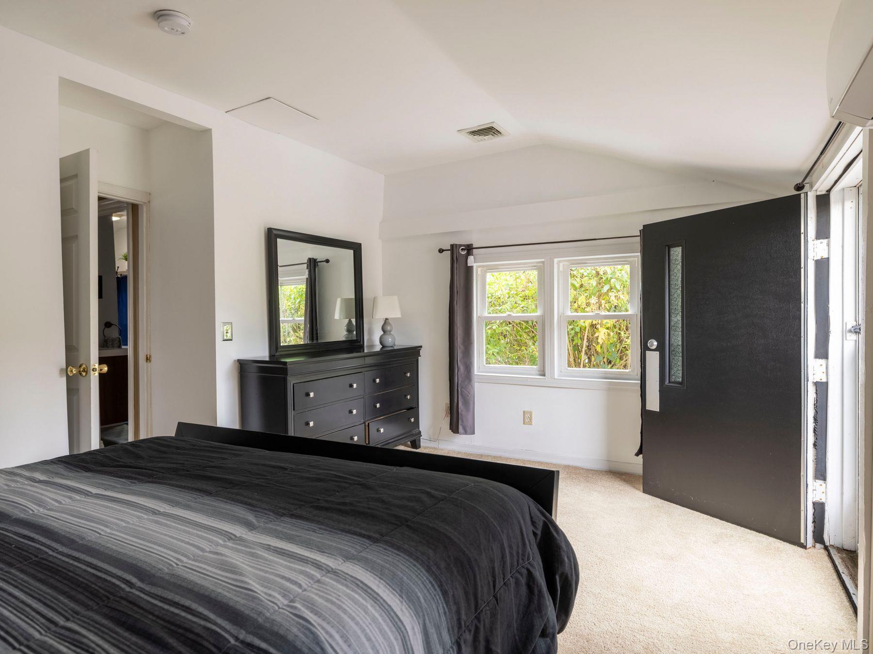 35 Sycamore Street – For Sale photo 15