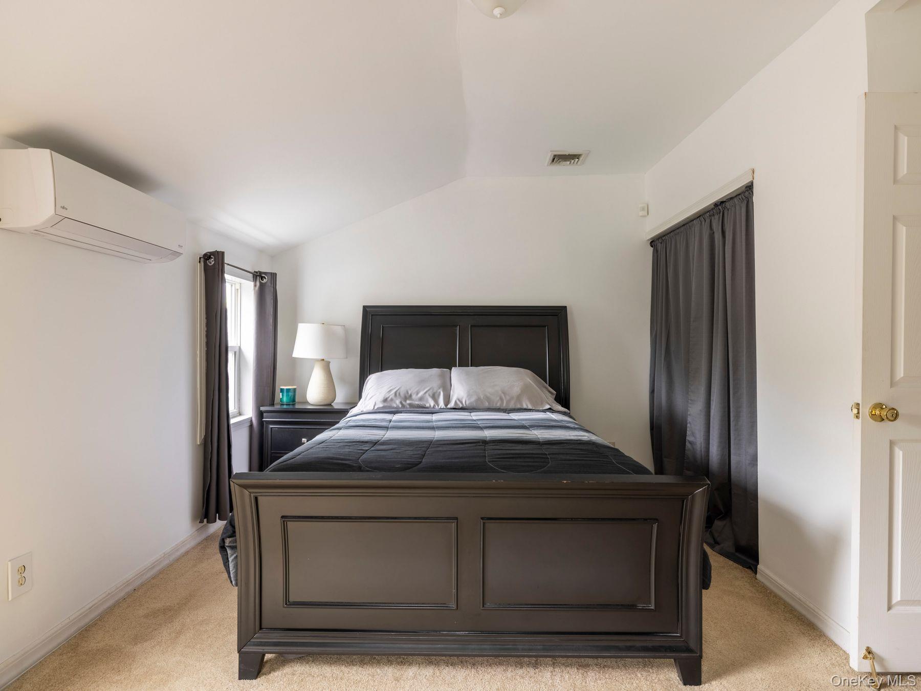 35 Sycamore Street – For Sale photo 17