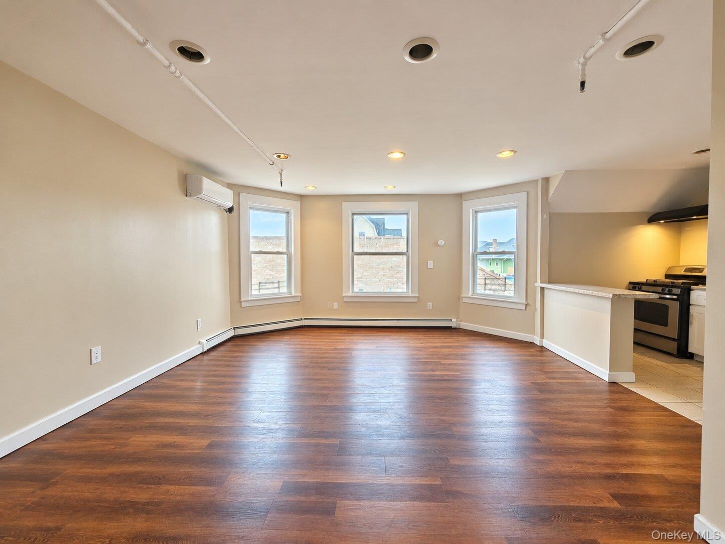 241 Beach 118th Street – For Rent photo 4