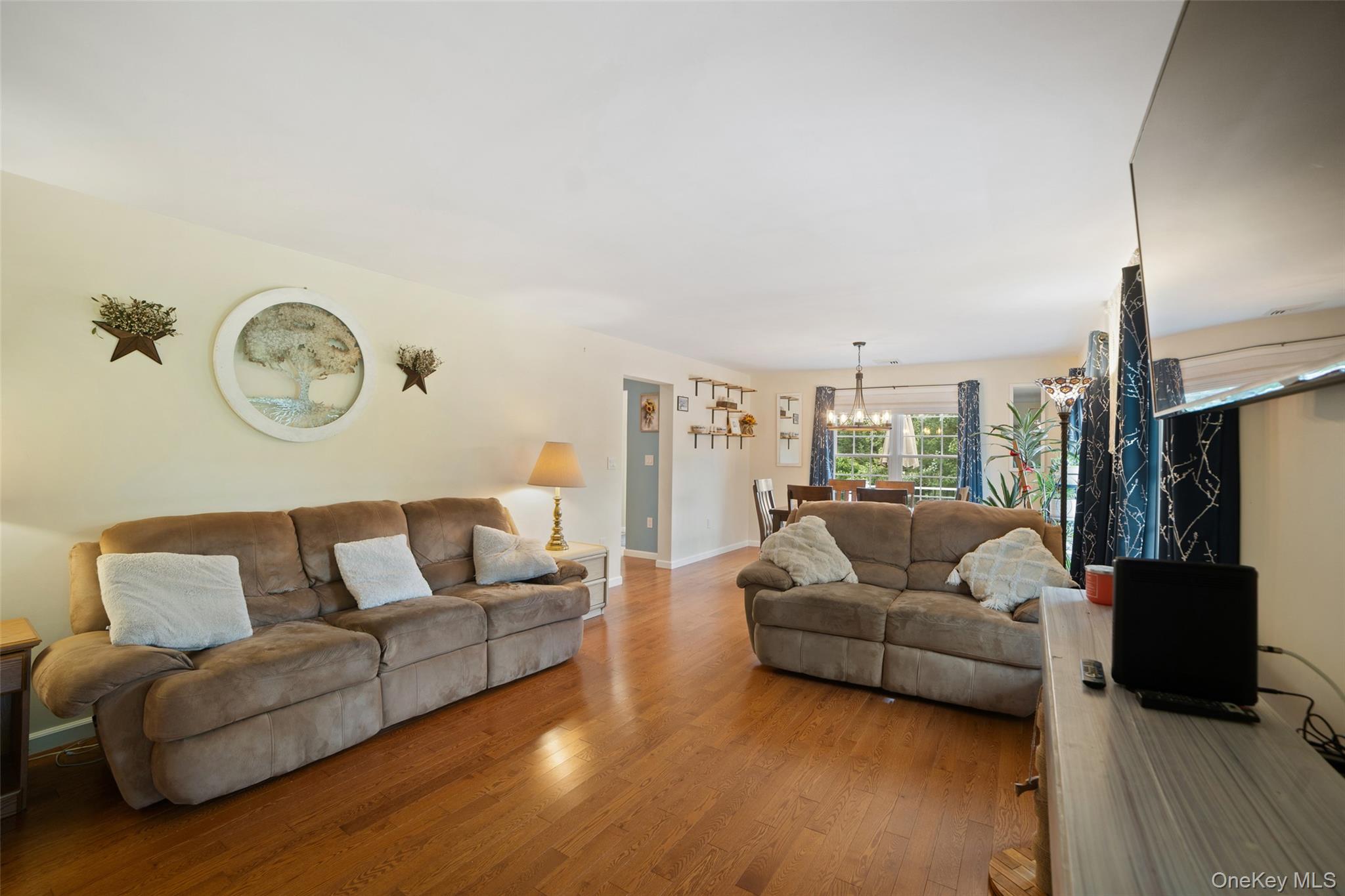 3 Flood Drive – For Sale photo 4