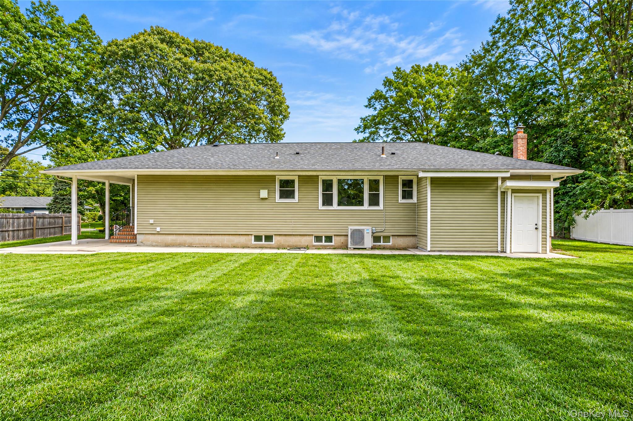 132 Smith Avenue – For Sale photo 3