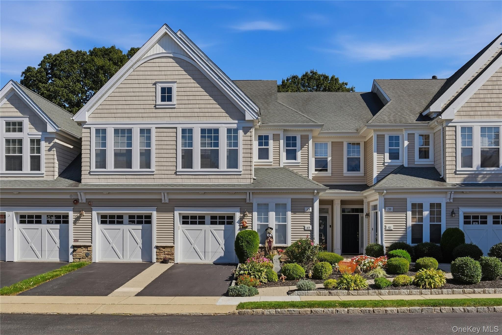 163 Symphony Drive – For Sale