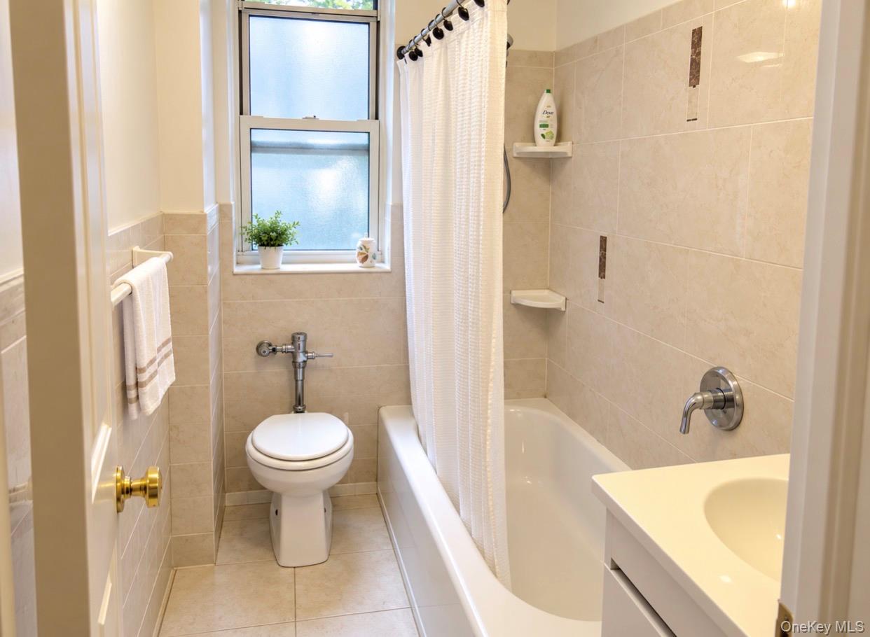 141-17 79th Avenue, Unit 2 photo 9