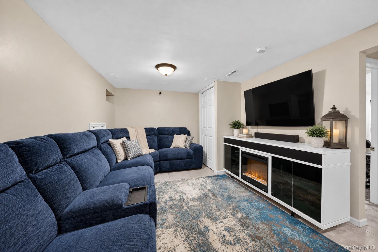 42 Blue Jay Drive – For Sale photo 19