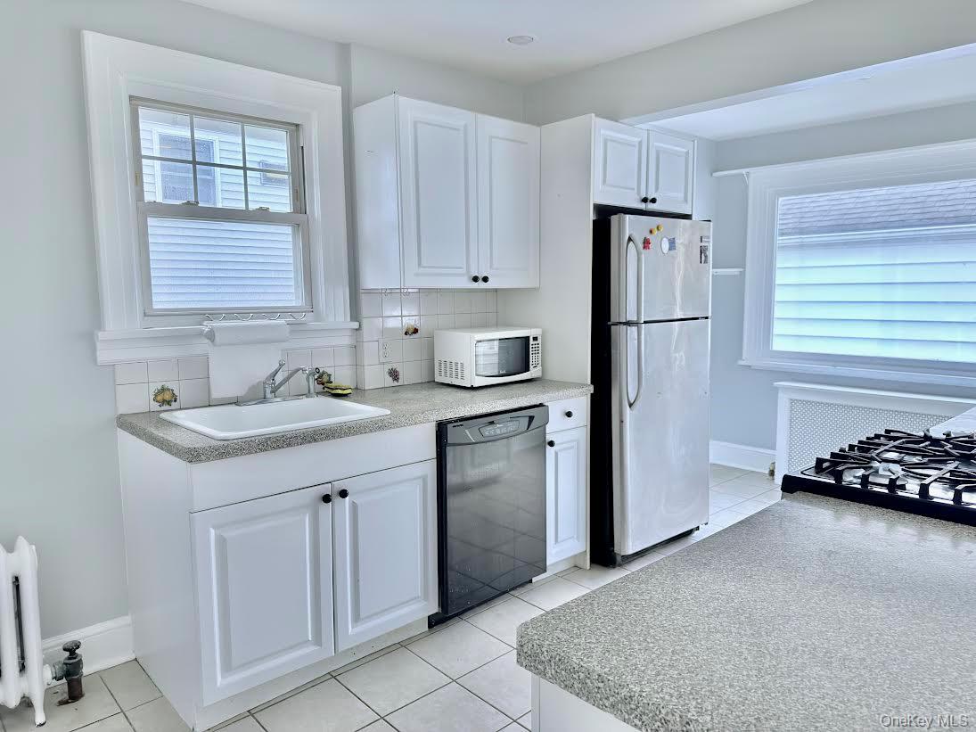 711 Hall Street – For Sale photo 11