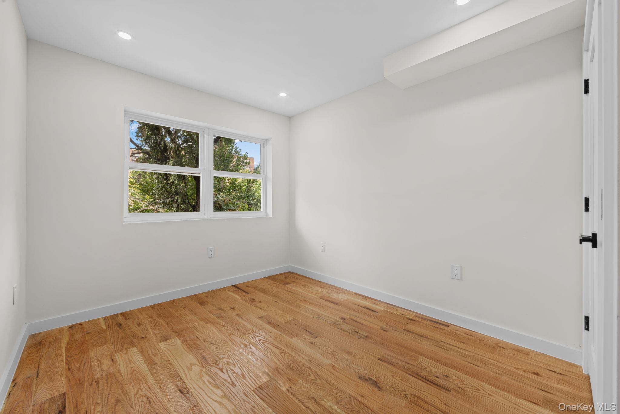 666 Osborn Street – For Sale photo 14