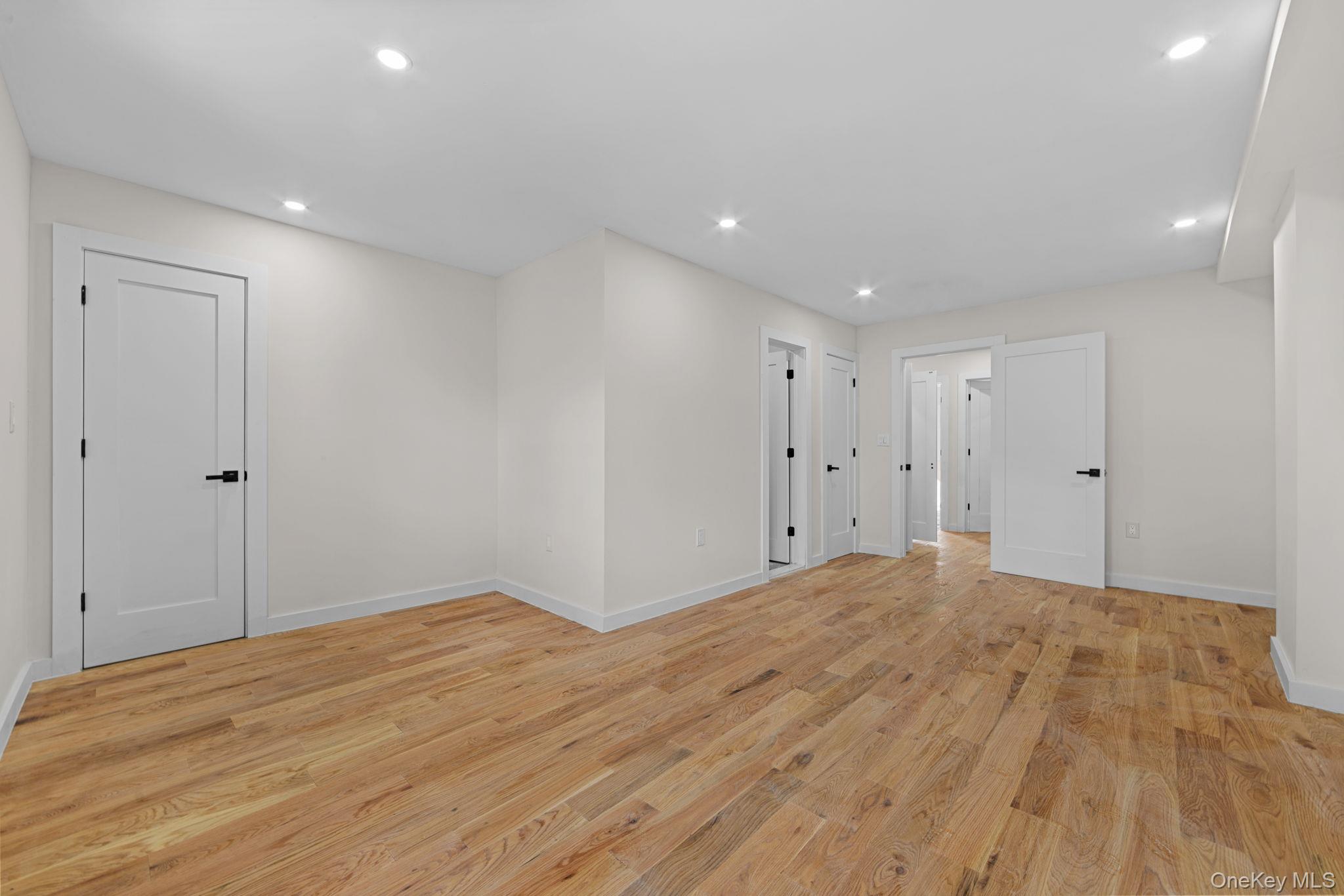 666 Osborn Street – For Sale photo 11