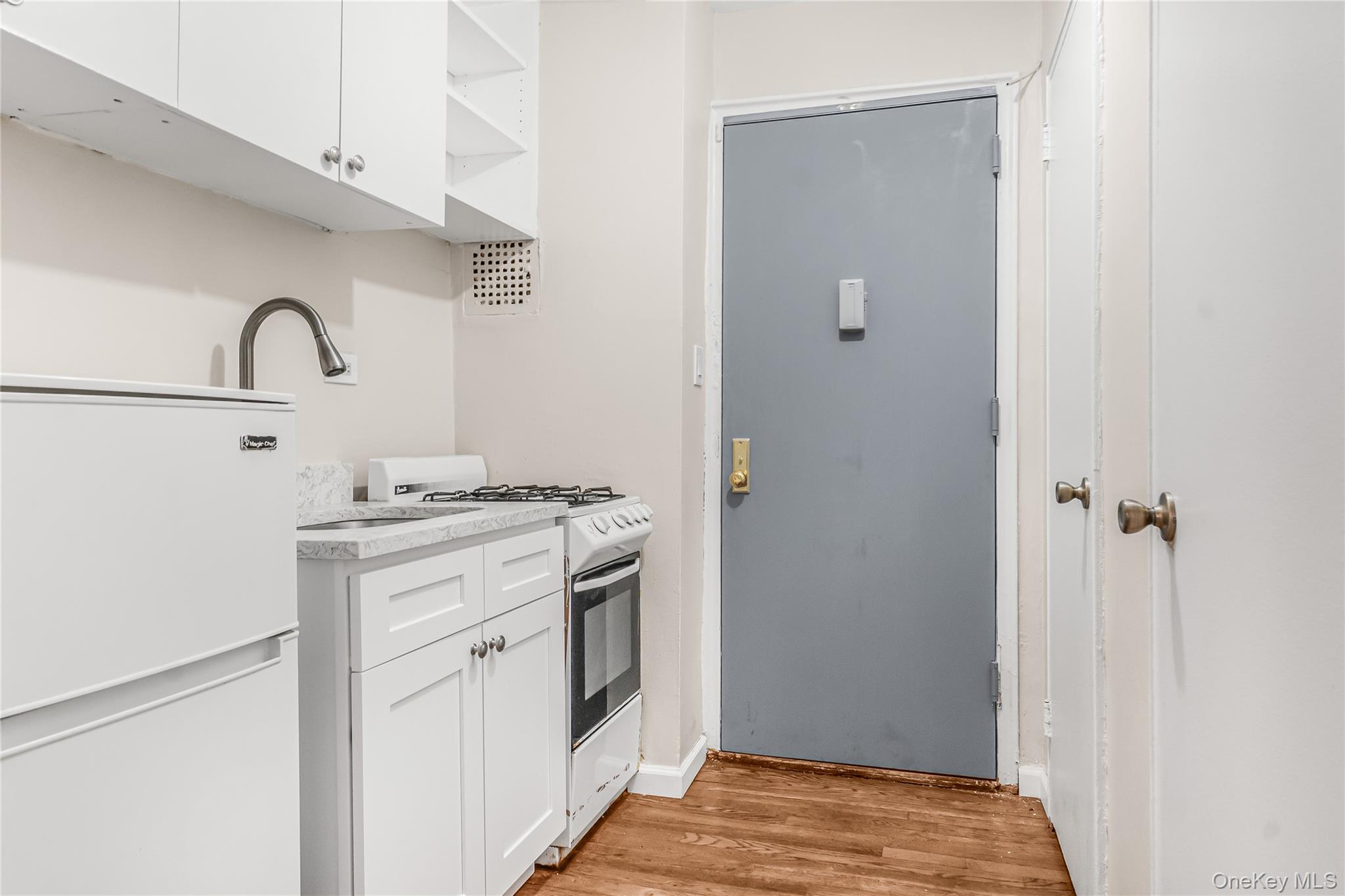 84-50 169th Street, Unit 418 photo 5