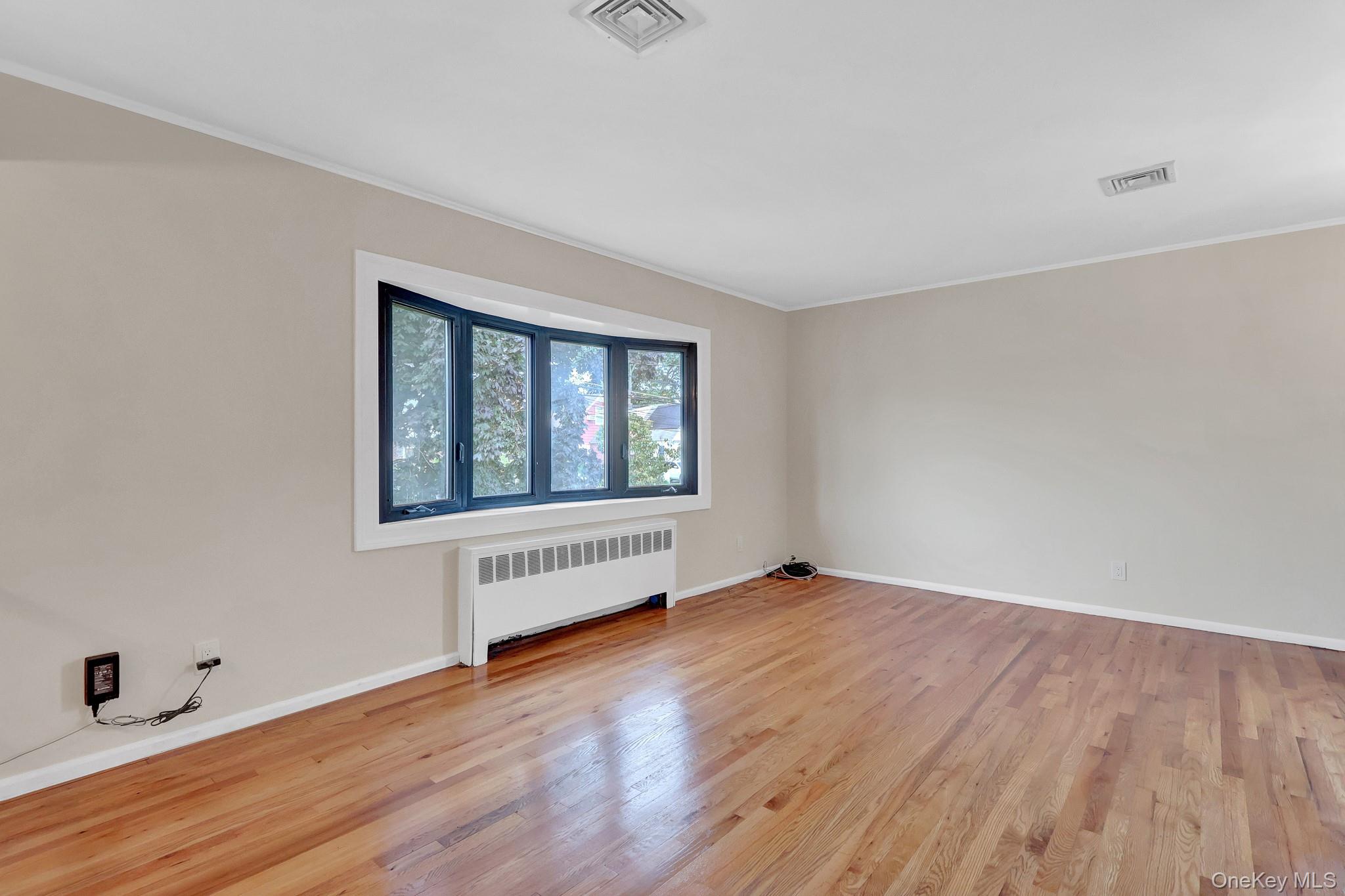 3273 5th Street – For Sale photo 6