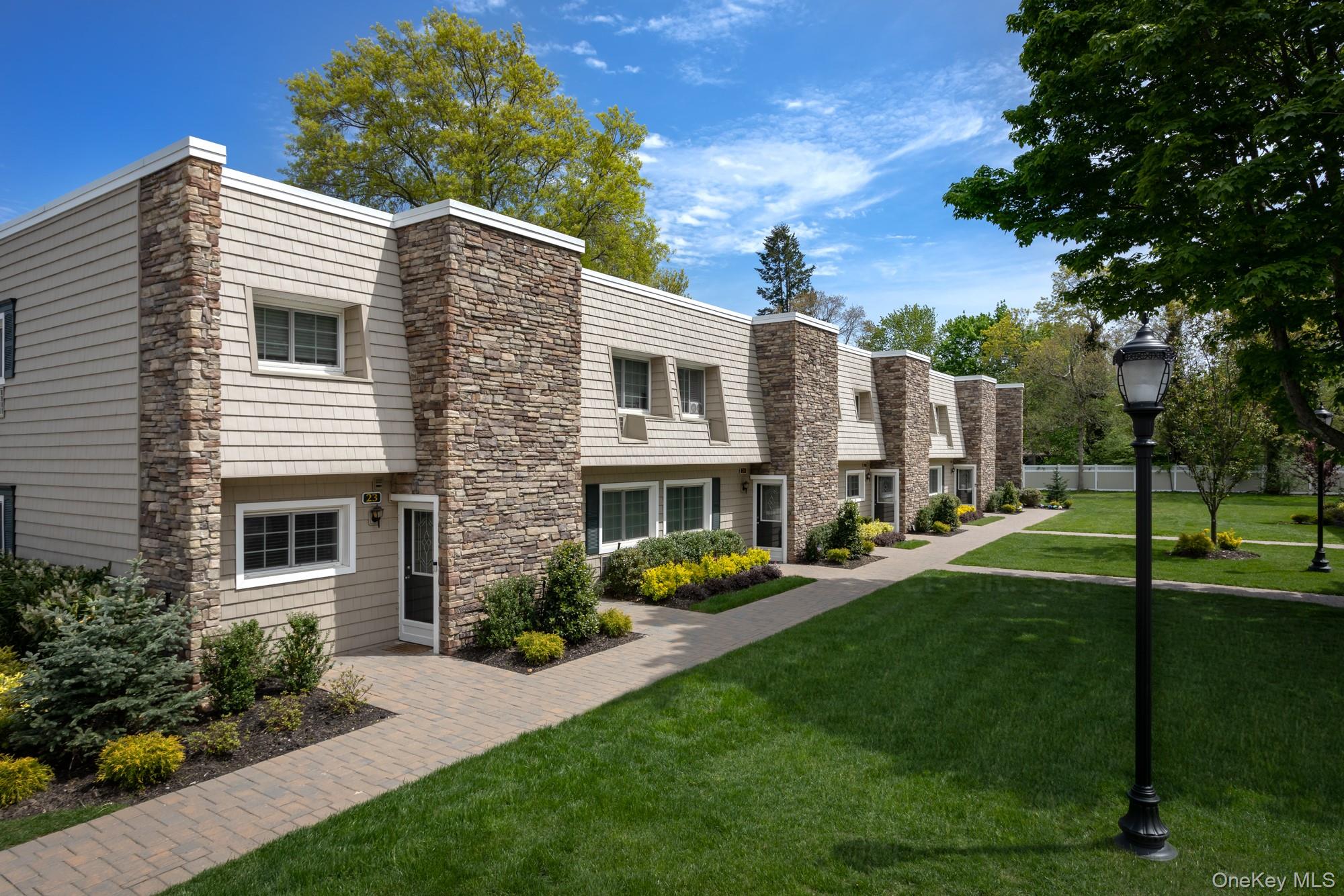 1314 Smithtown Avenue, Unit 37
