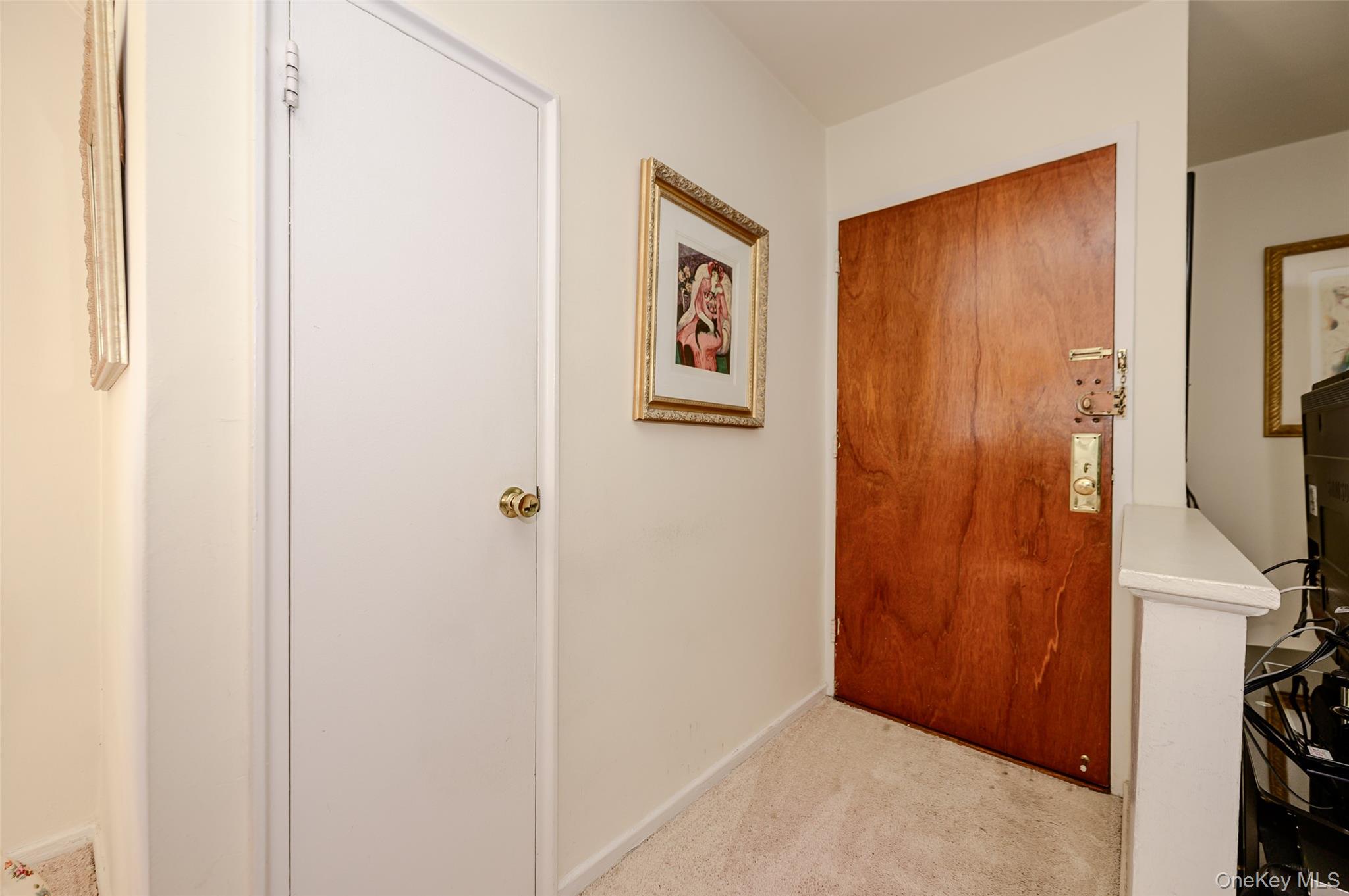 18-11 212 Street, Unit 101 photo 3