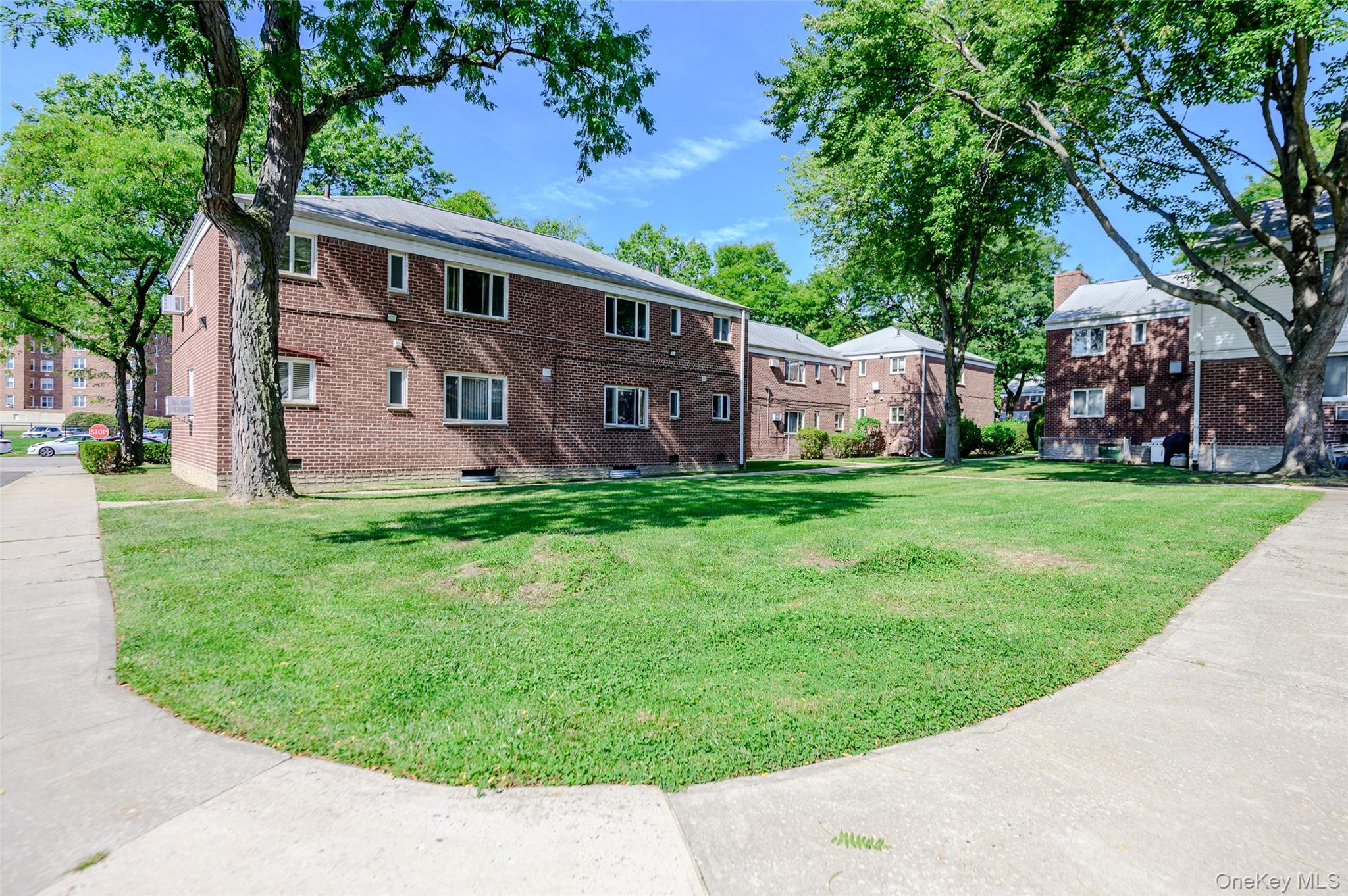 18-11 212 Street, Unit 101 photo 14