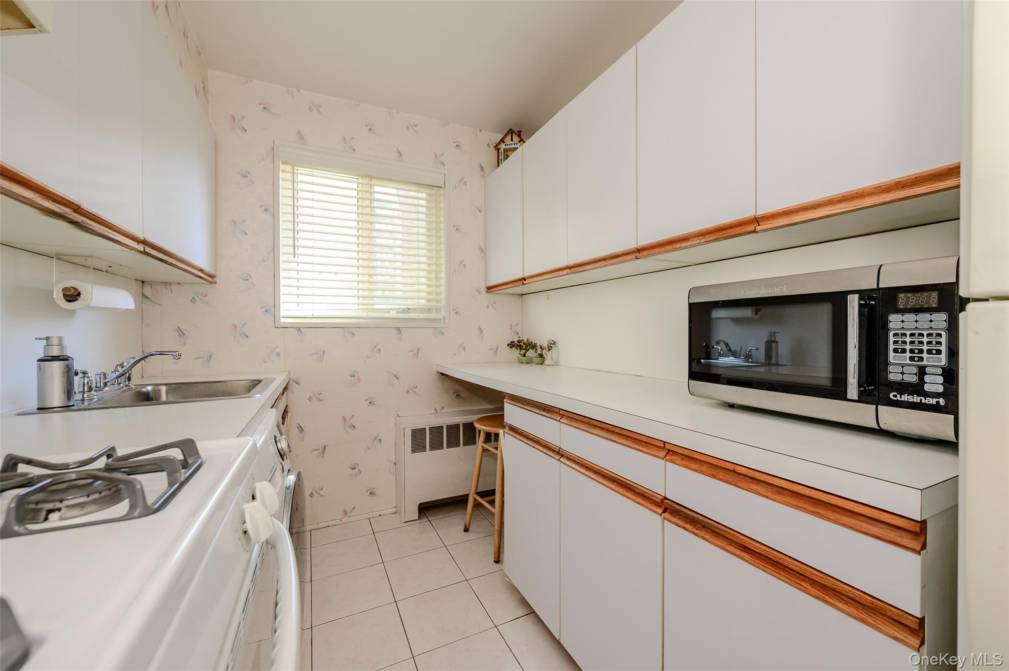 18-11 212 Street, Unit 101 photo 10