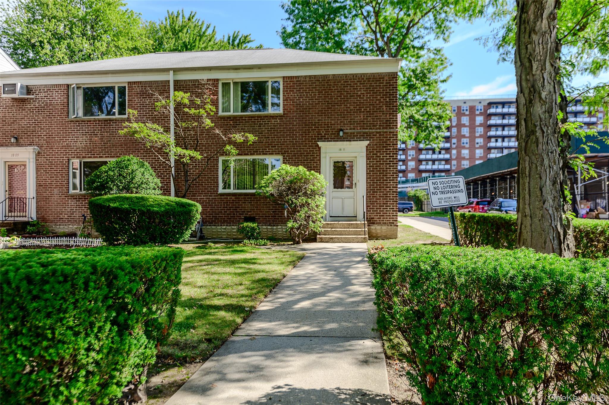 18-11 212 Street, Unit 101