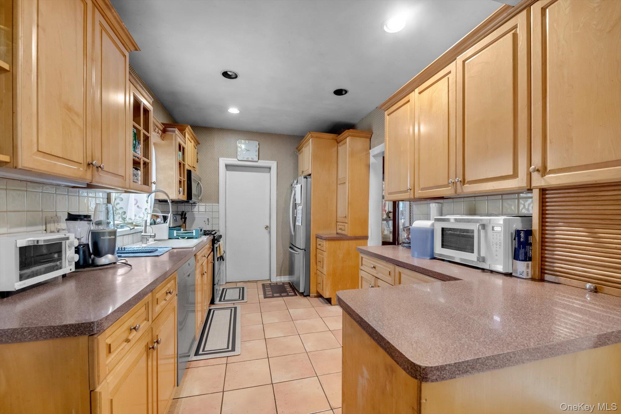 1509 Hewlett Avenue – For Sale photo 6