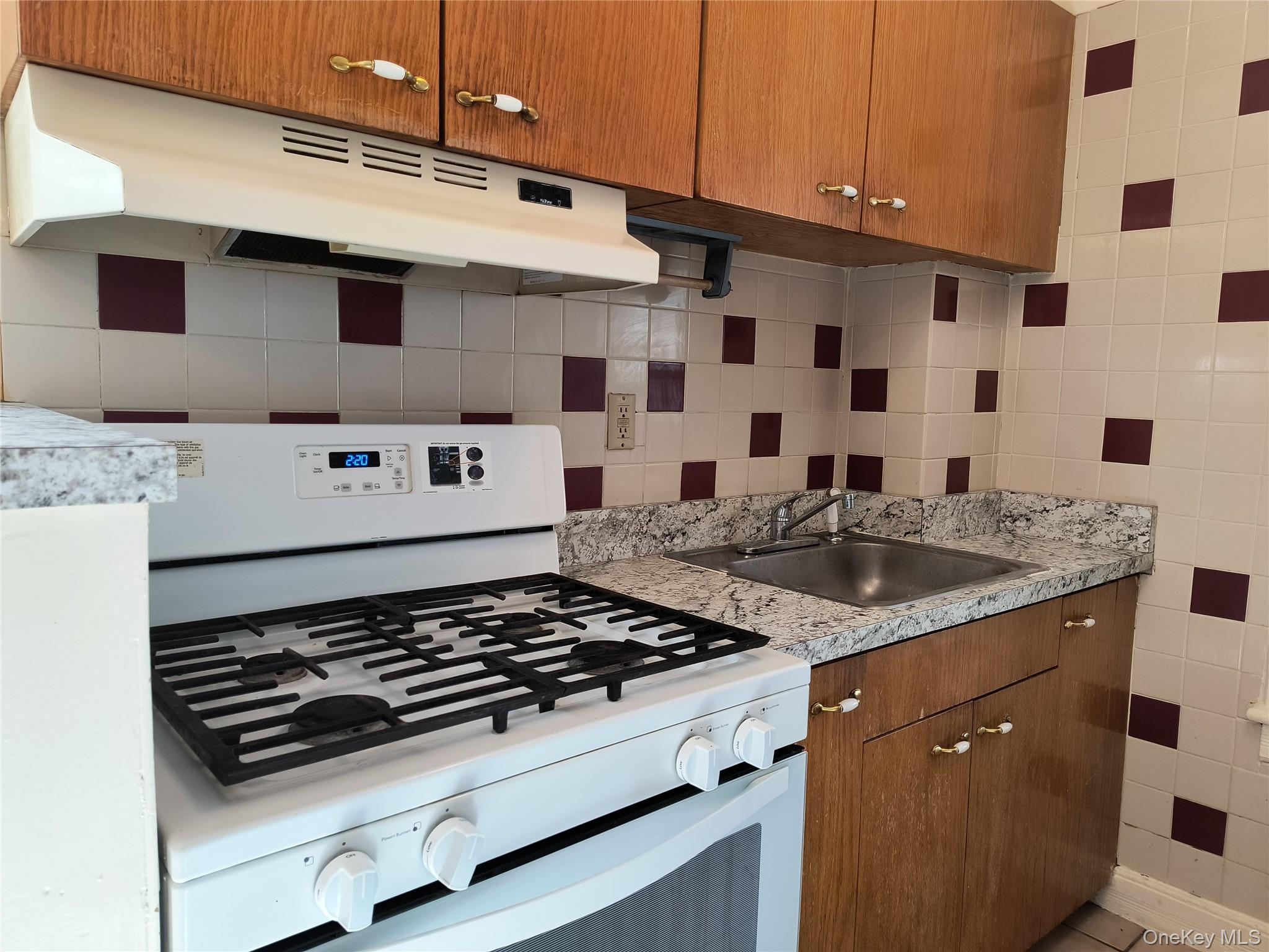 56 Kent Street, Unit 2 photo 4