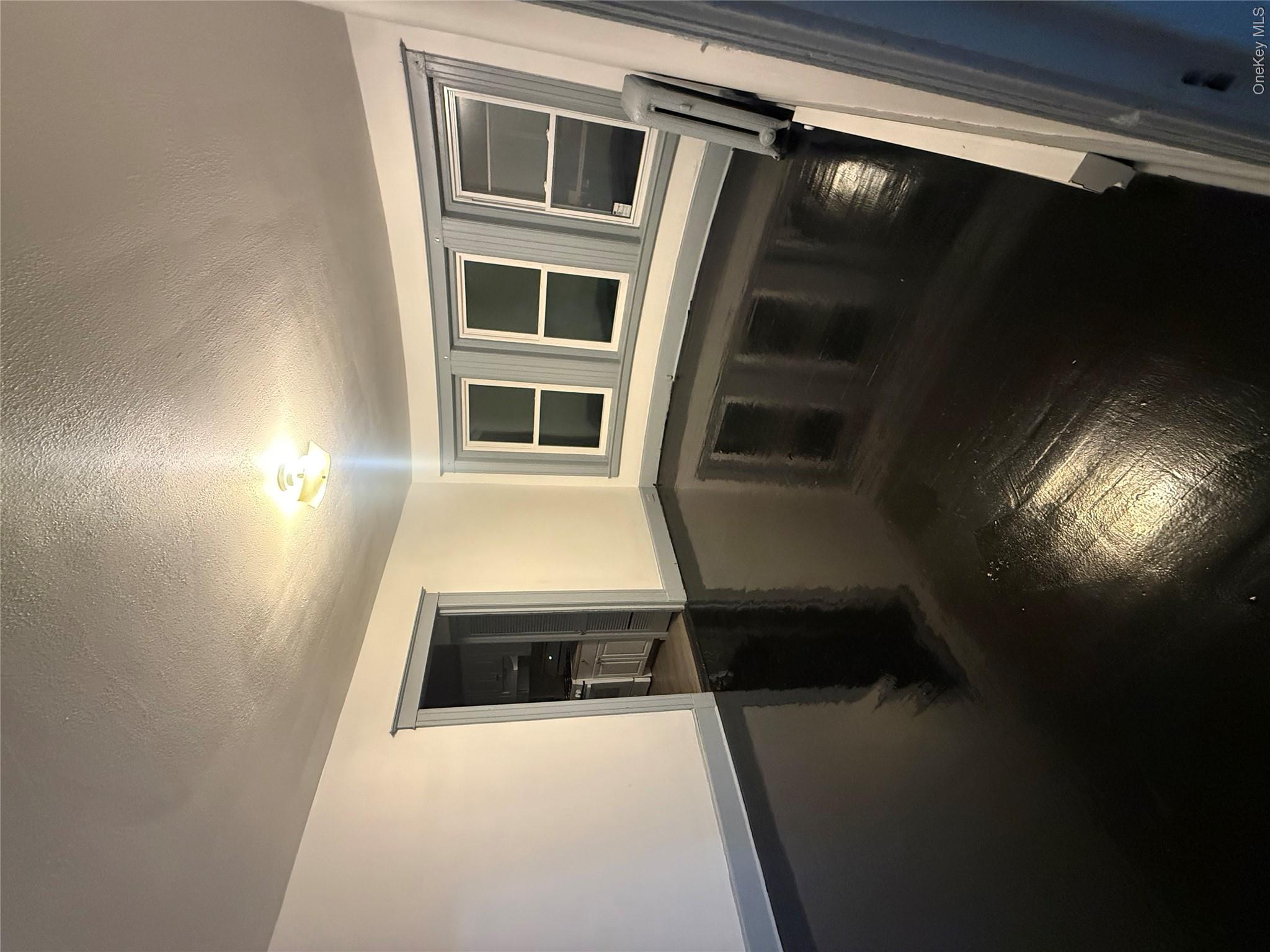 76 S Hamilton Street, Unit 4 photo 3