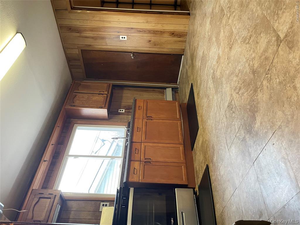 339 W Main Street – For Rent photo 2