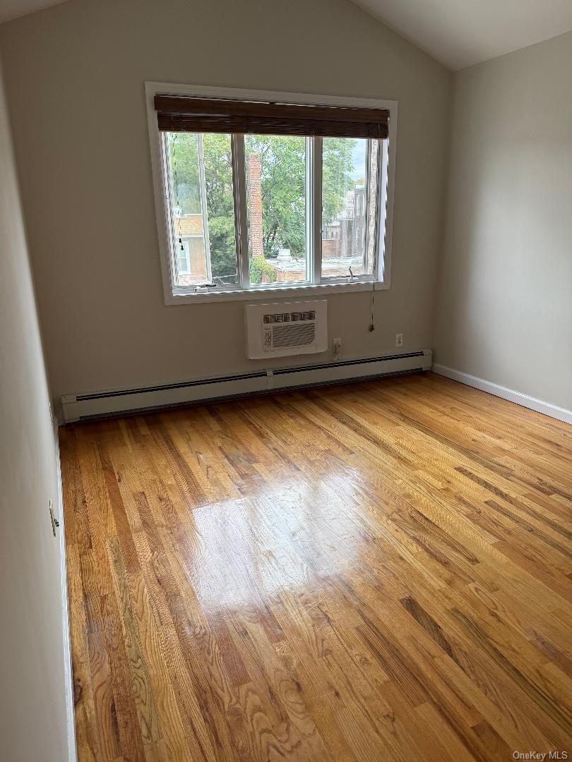 7862 79th Place – For Rent photo 4