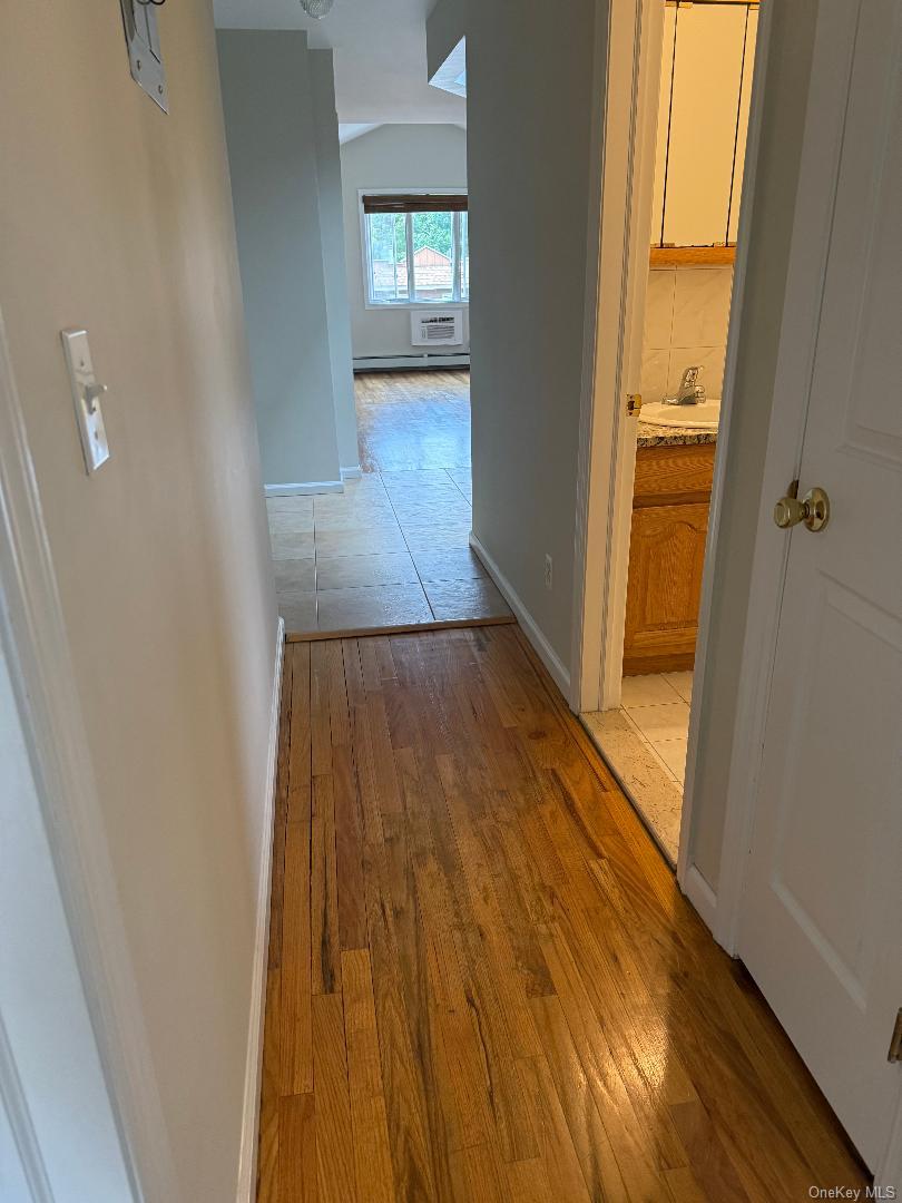 7862 79th Place – For Rent photo 10