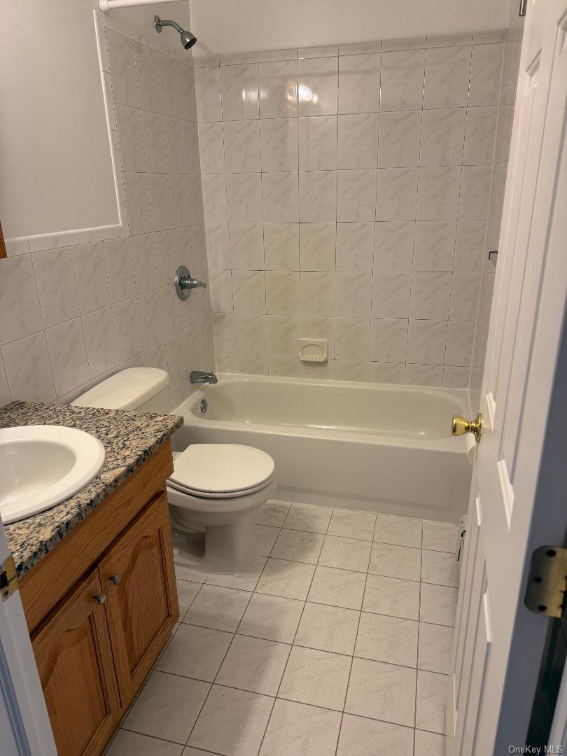 7862 79th Place – For Rent photo 6