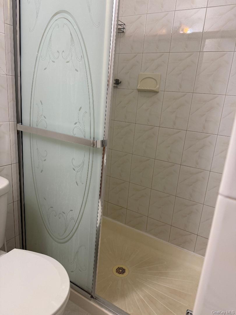 7862 79th Place – For Rent photo 15