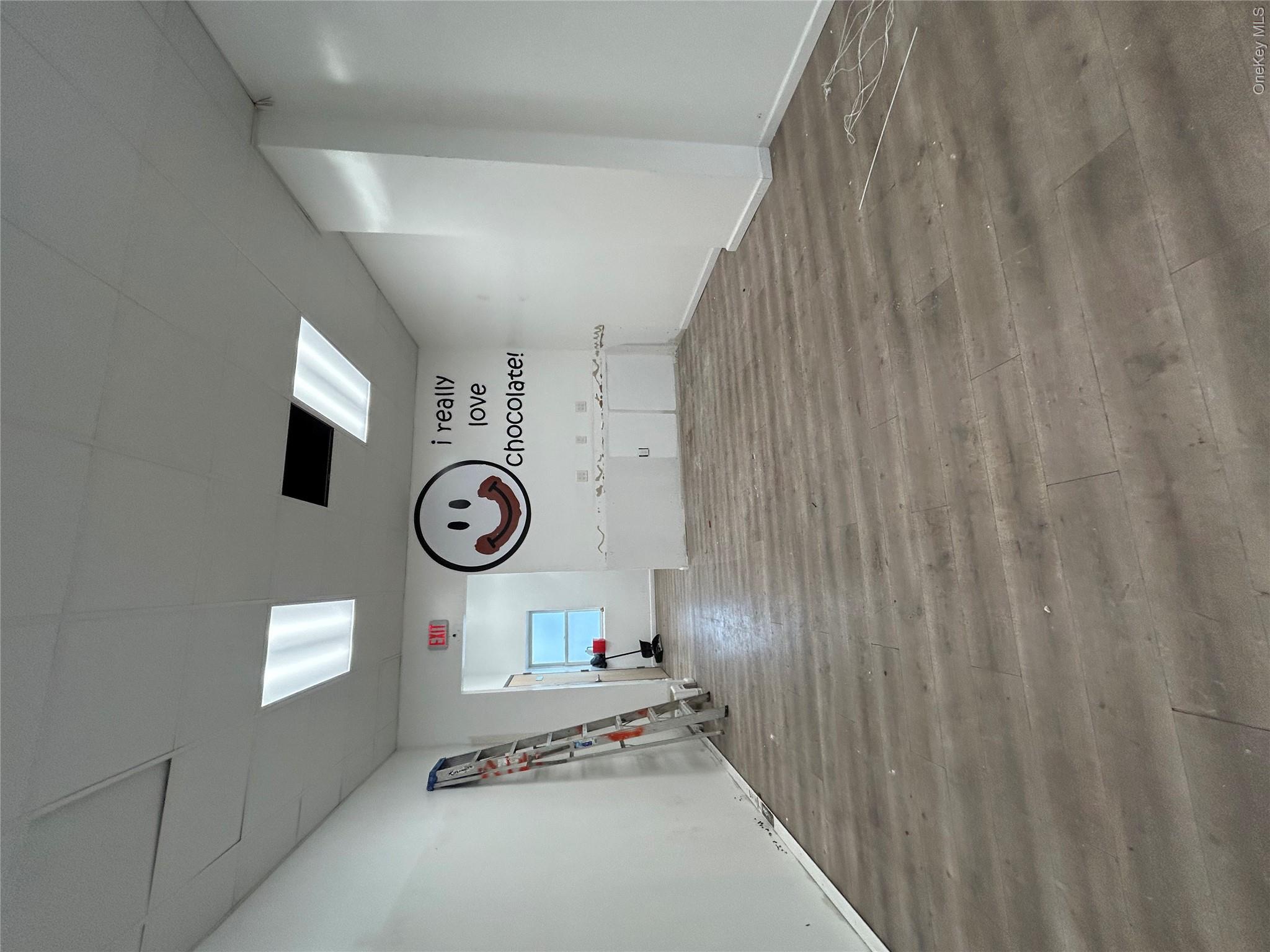 82 N Village Avenue – For Rent photo 11